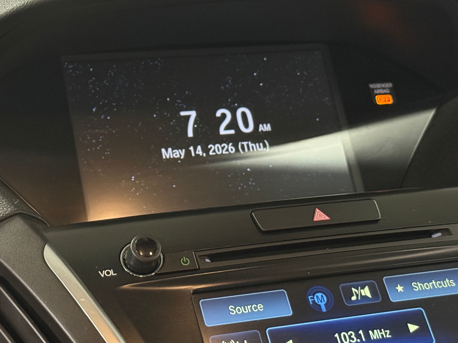 Thumbnail: 2017 Acura MDX - 3