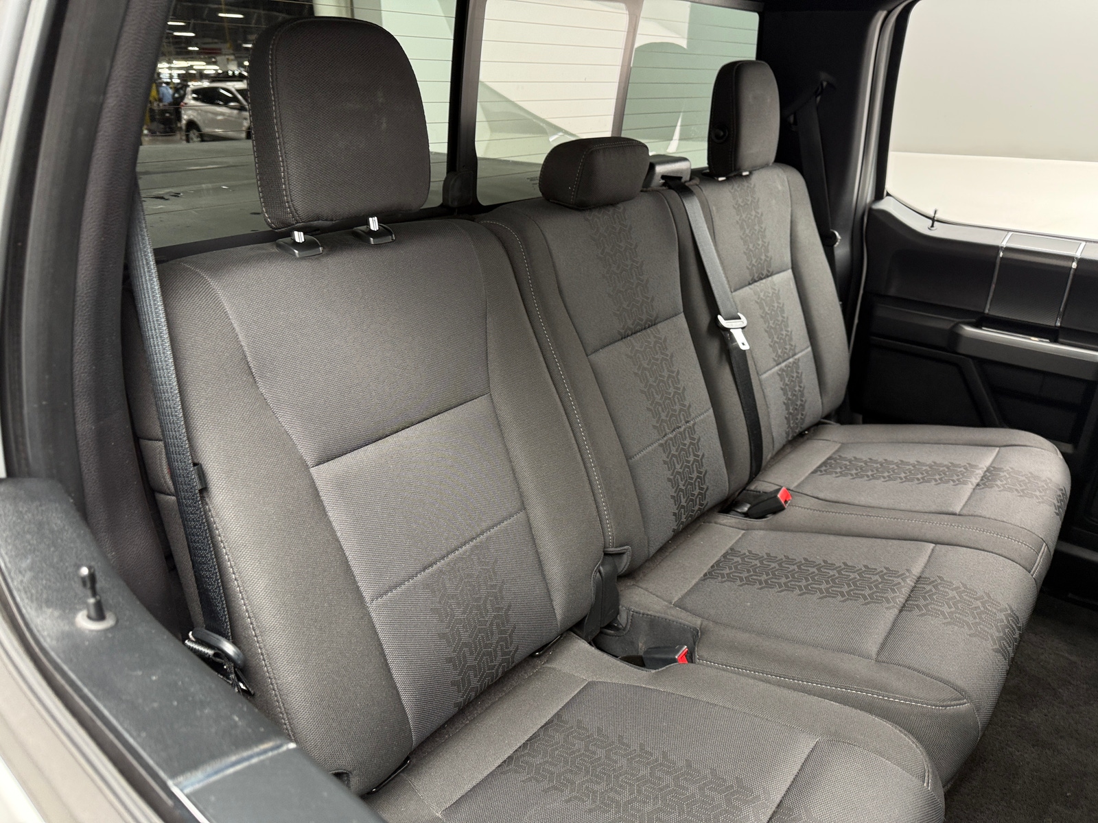 Thumbnail: 2018 Ford Econoline - 6