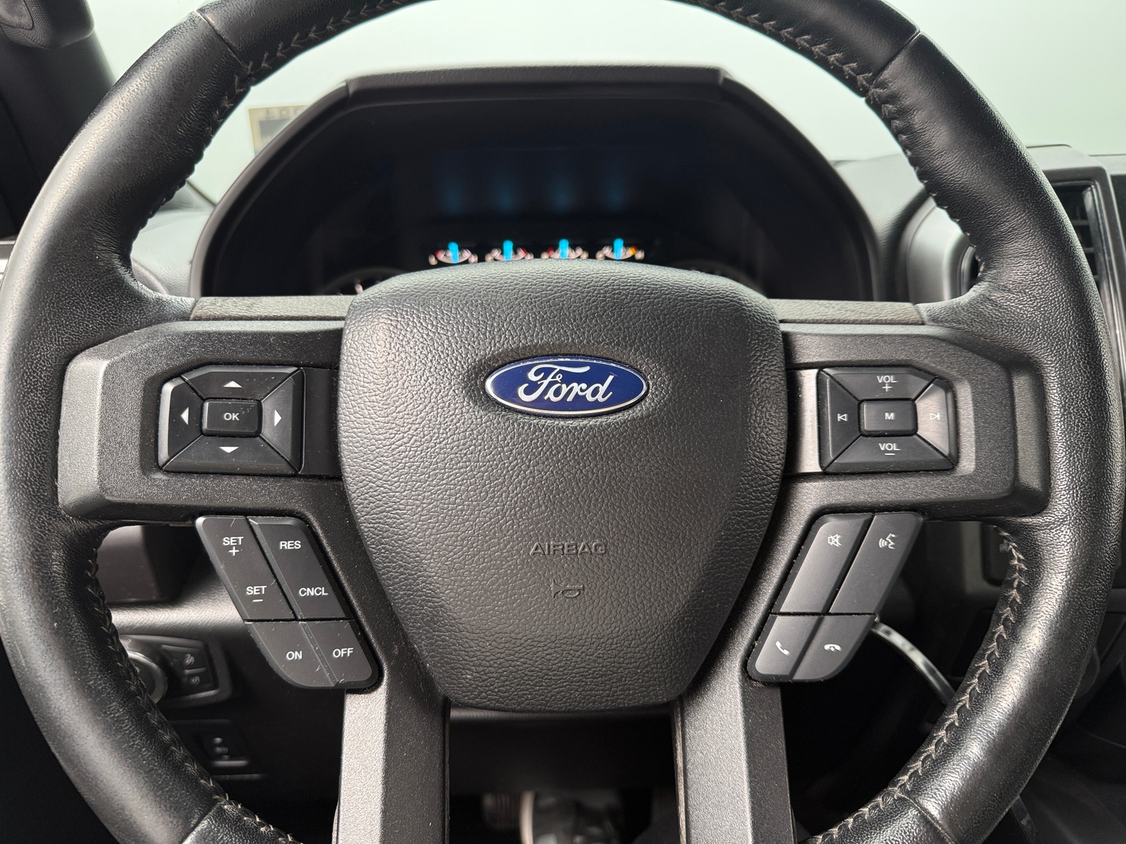 Thumbnail: 2018 Ford Econoline - 5