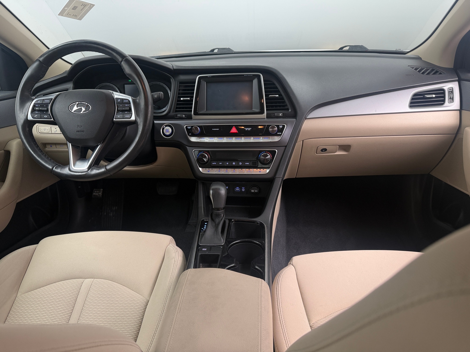 Thumbnail: 2019 Hyundai Sonata - 3