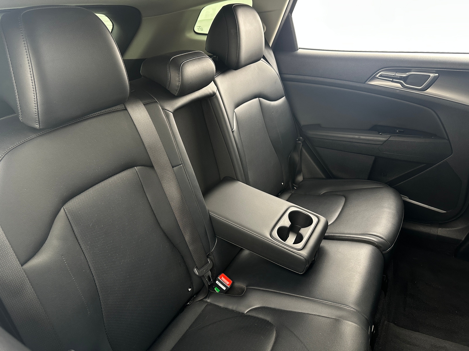 Thumbnail: 2023 Kia Sportage - 5