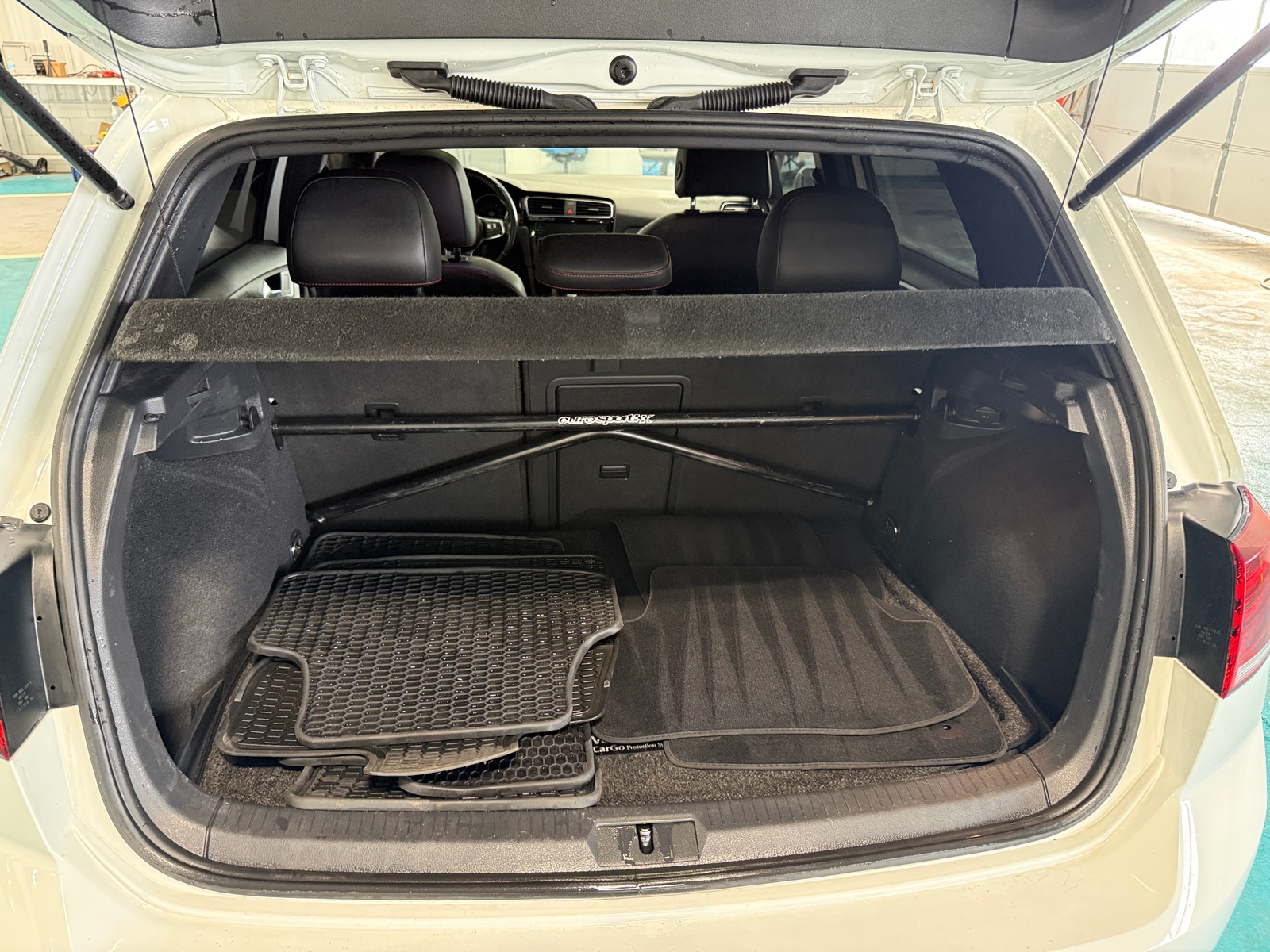 Thumbnail: 2020 Volkswagen Golf - 6
