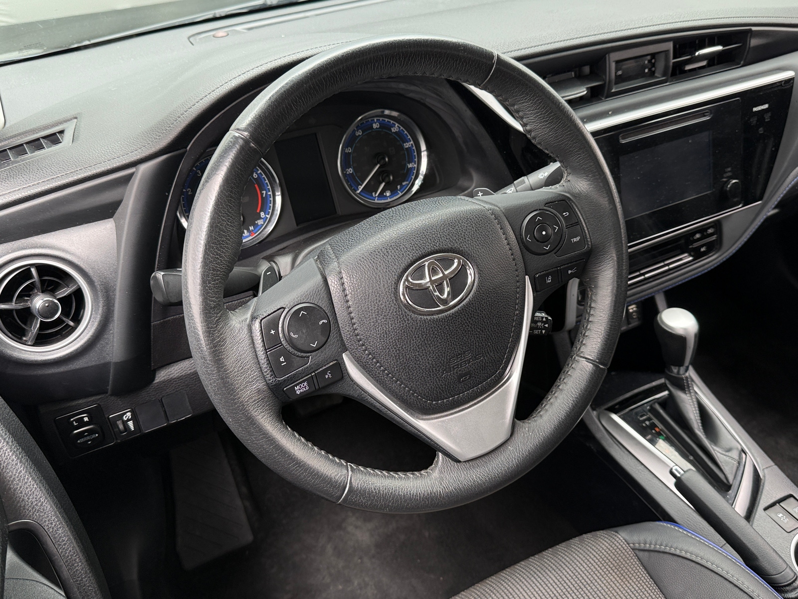 Thumbnail: 2017 Toyota Corolla - 5