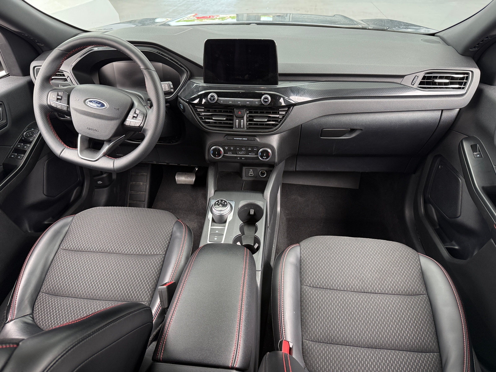 Thumbnail: 2025 Ford Escape - 3