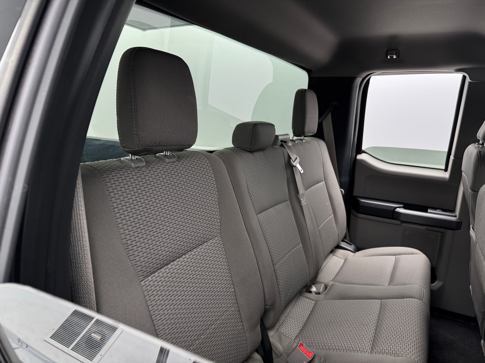 Thumbnail: 2019 Ford Econoline - 6