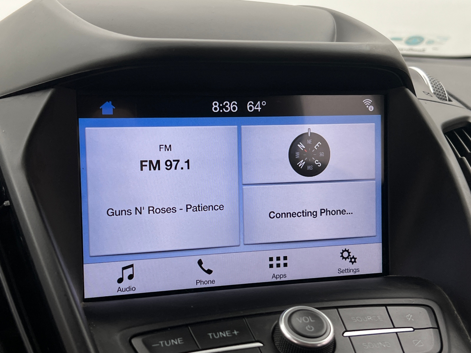 Thumbnail: 2019 Ford Escape - 3
