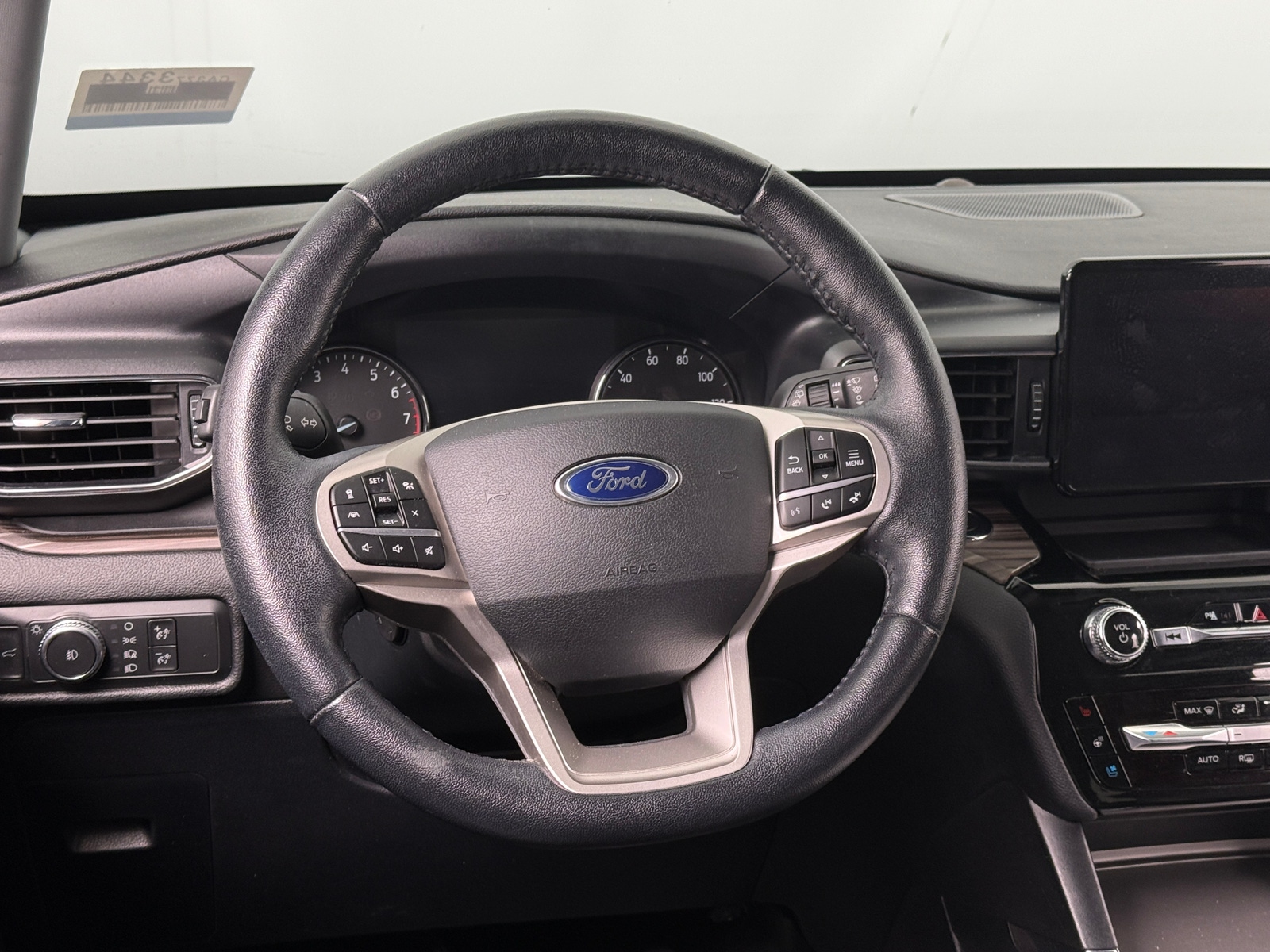 Thumbnail: 2021 Ford Explorer - 4