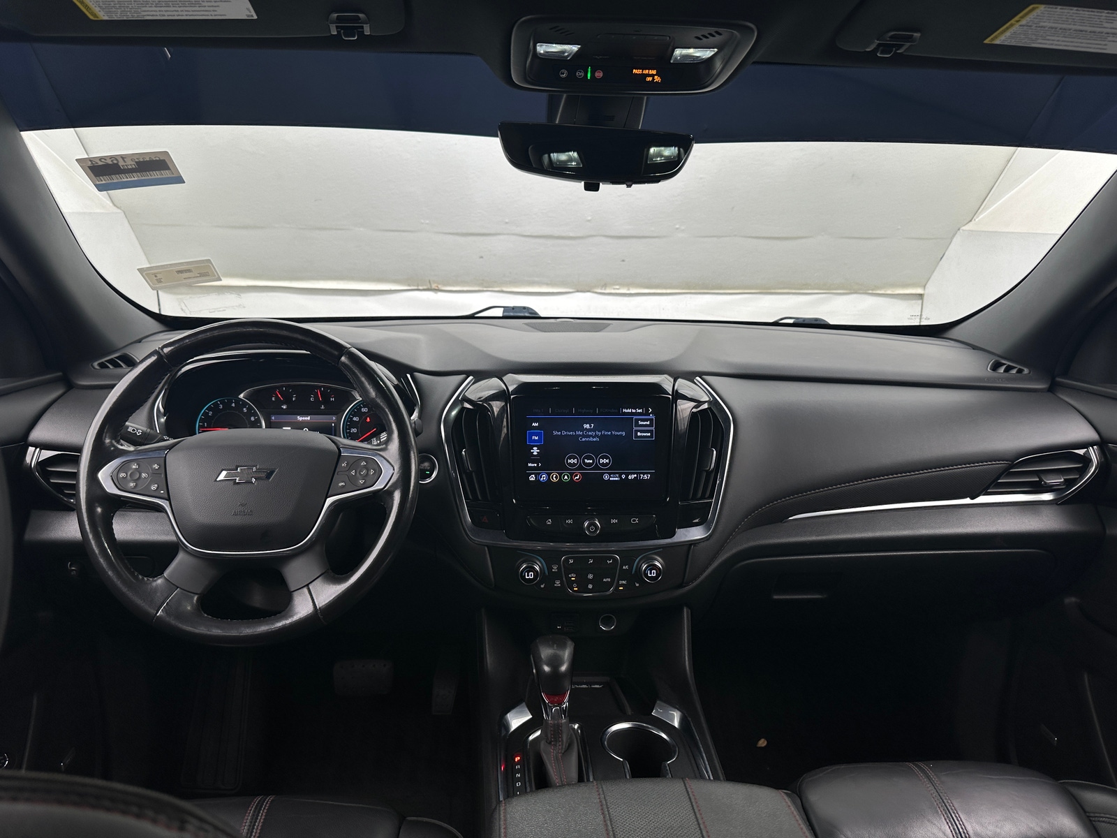 Thumbnail: 2022 Chevrolet Traverse - 3