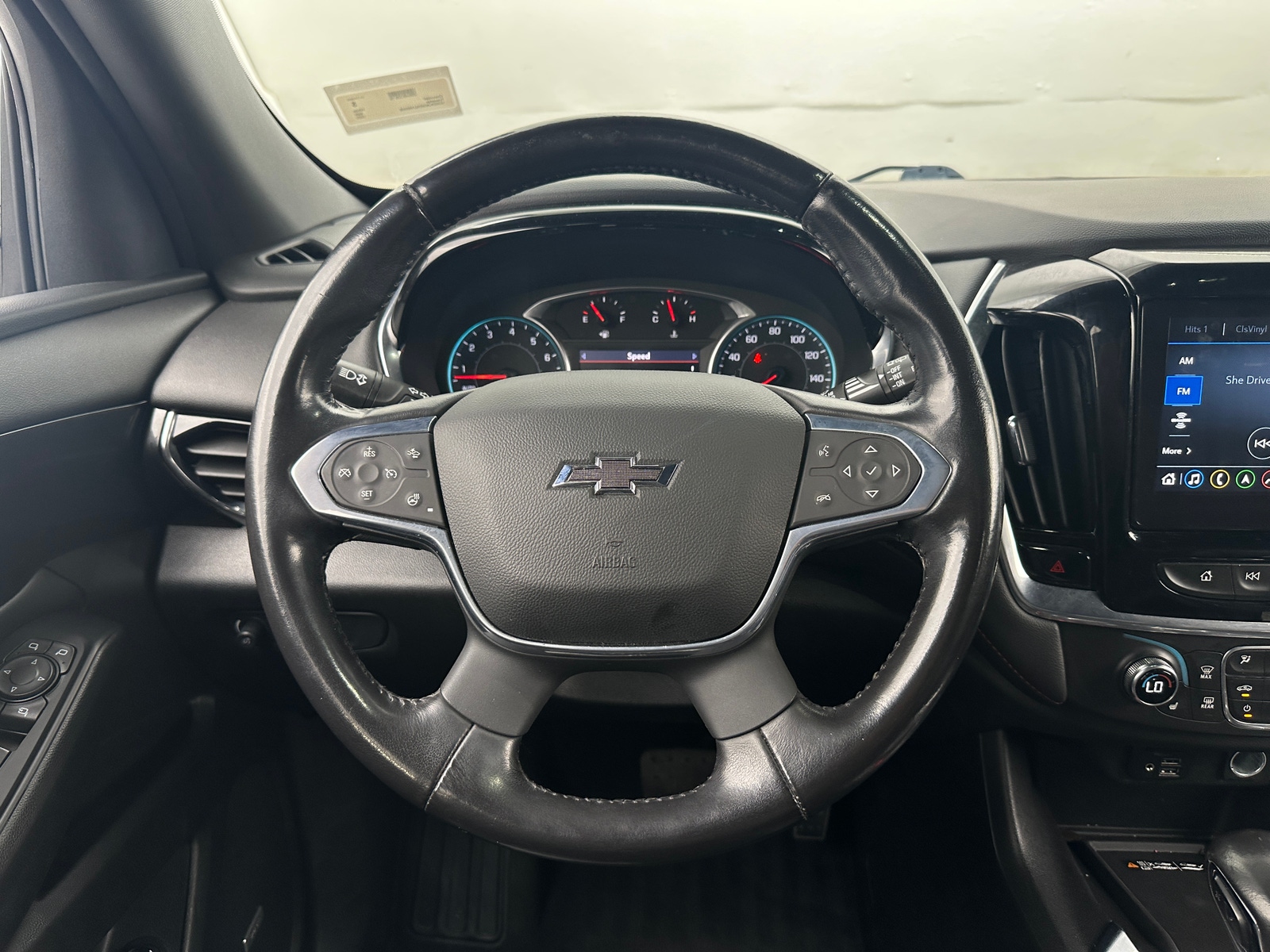 Thumbnail: 2022 Chevrolet Traverse - 5