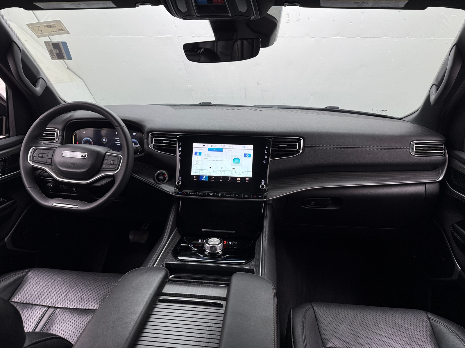 Thumbnail: 2023 Jeep Wagoneer - 2