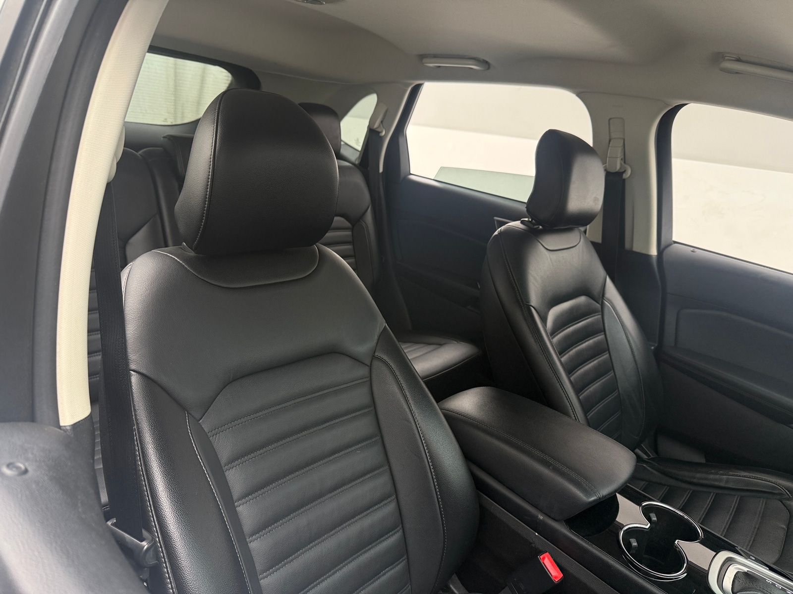 Thumbnail: 2015 Ford Edge - 2