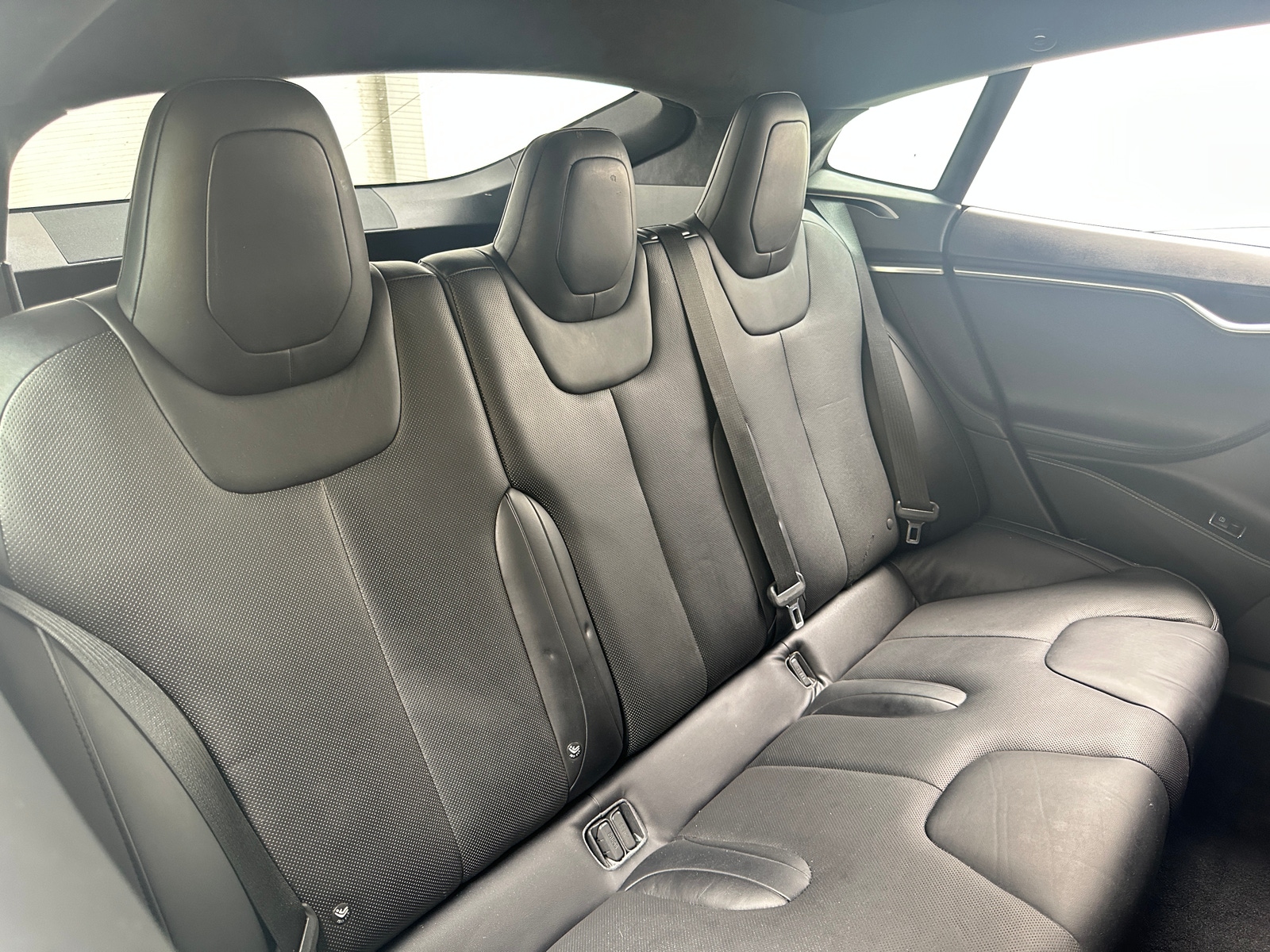 Thumbnail: 2016 Tesla Model S - 5