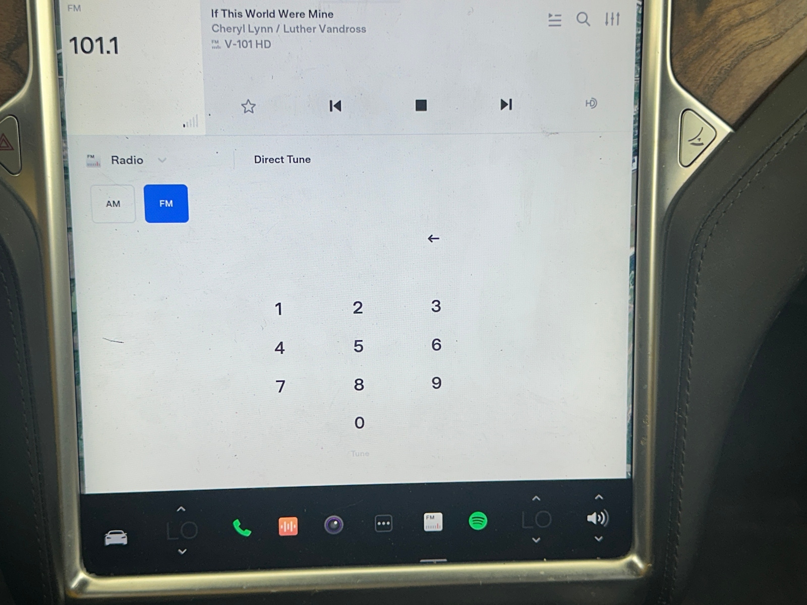 Thumbnail: 2016 Tesla Model S - 3