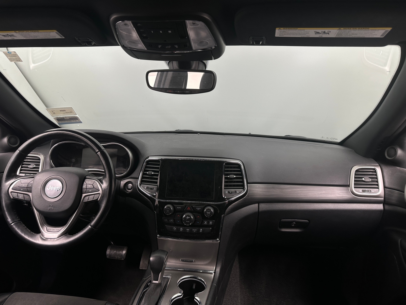 Thumbnail: 2022 Jeep Grand Cherokee - 3