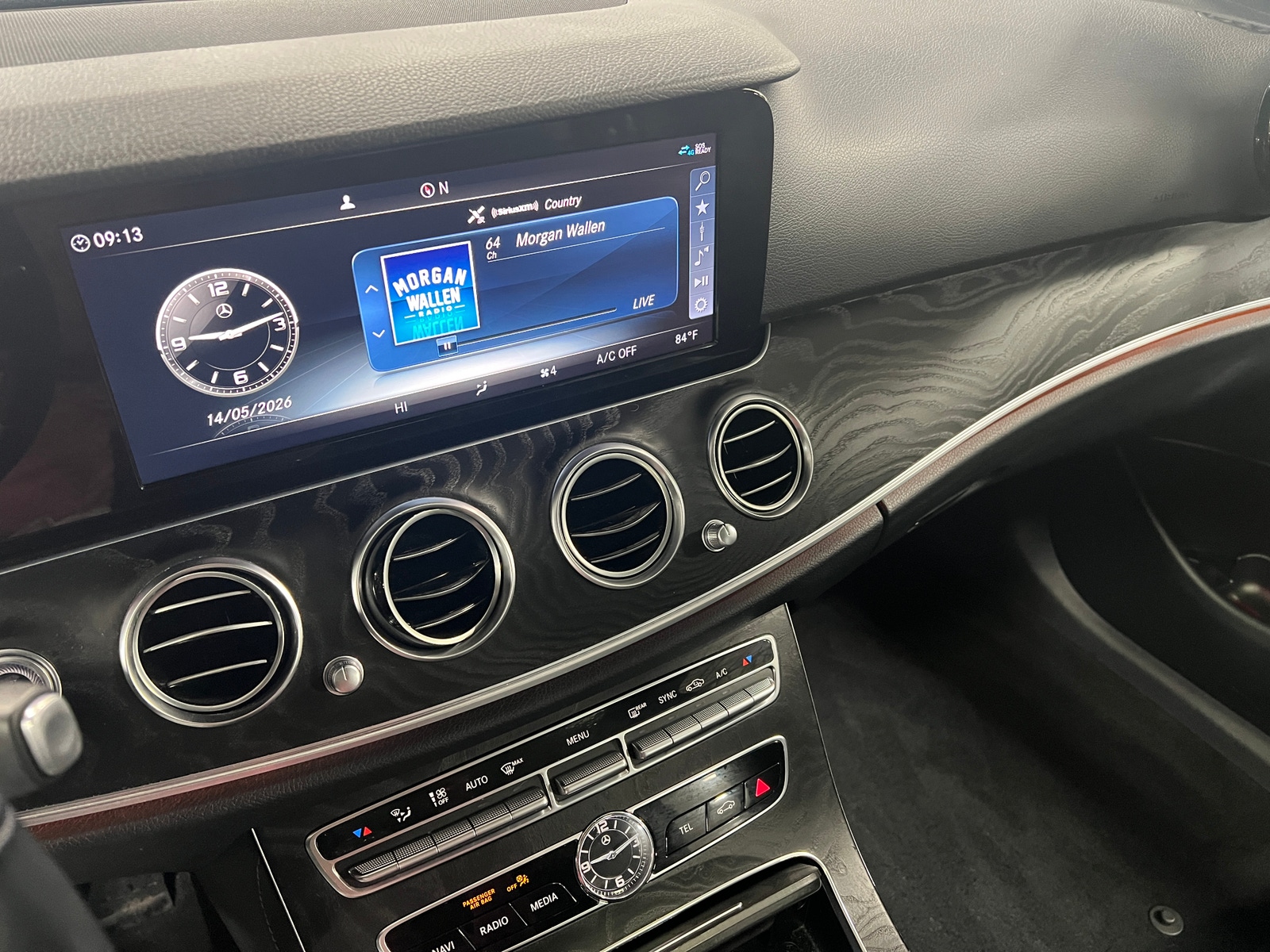 Thumbnail: 2019 Mercedes-Benz E-Class - 3