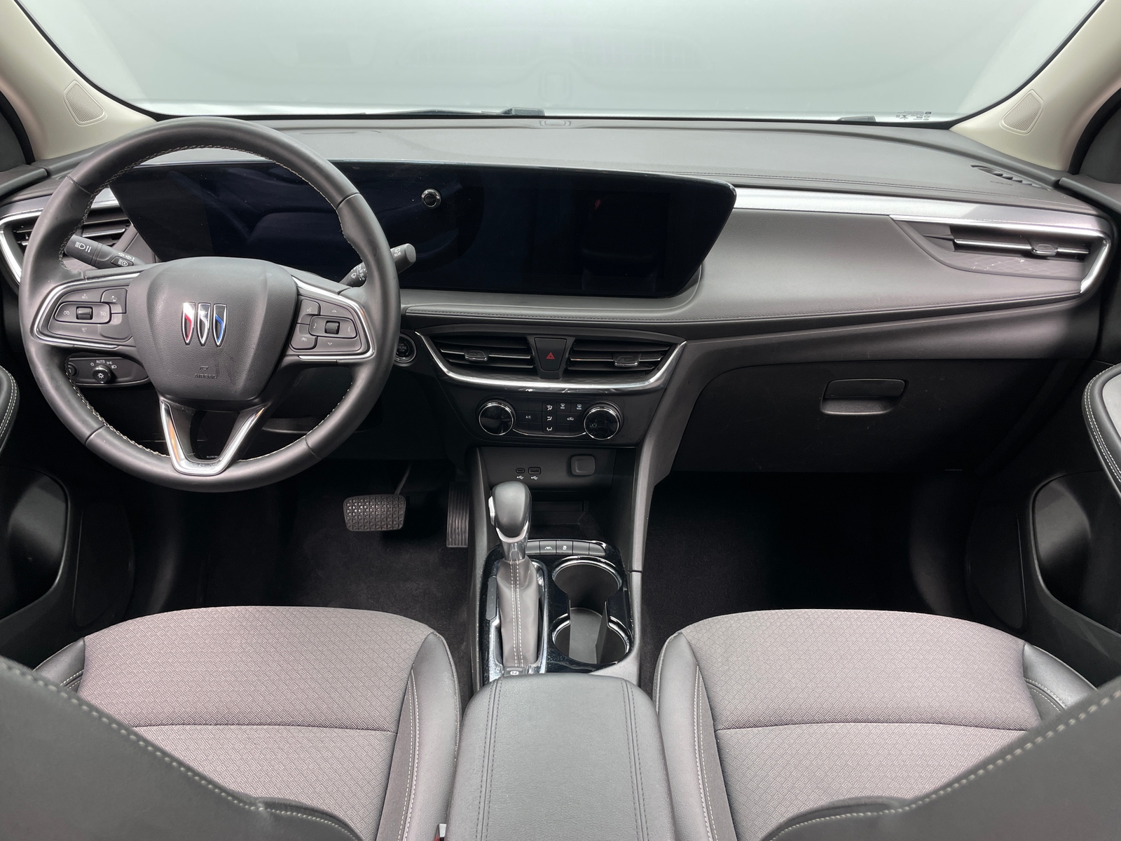 Thumbnail: 2025 Buick Encore GX - 2