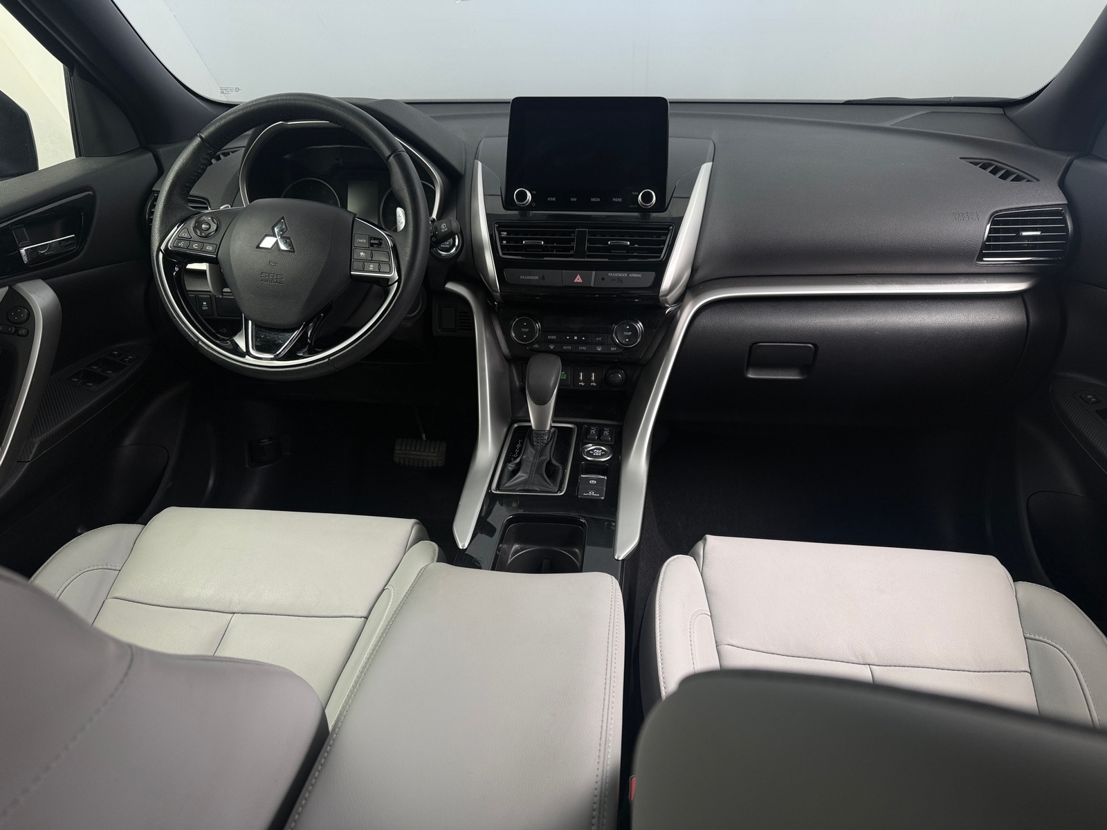 Thumbnail: 2025 Mitsubishi Eclipse Cross - 2