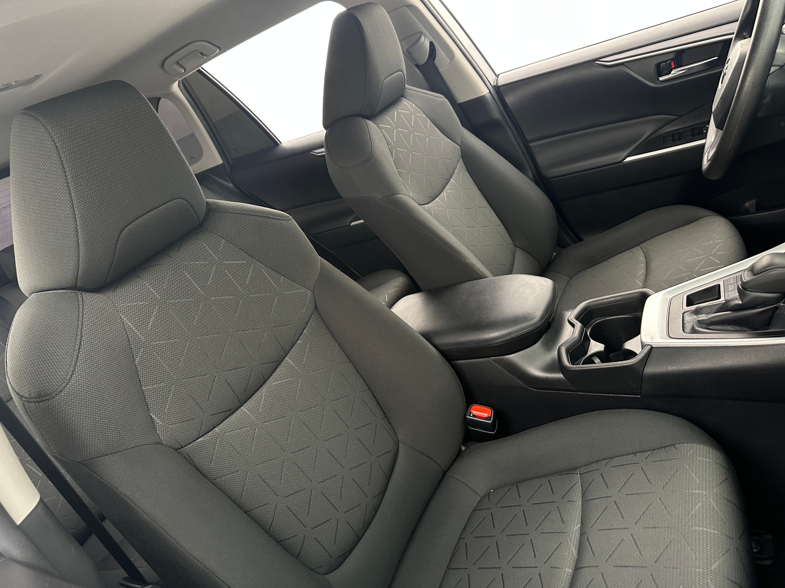 Thumbnail: 2021 Toyota RAV4 - 2