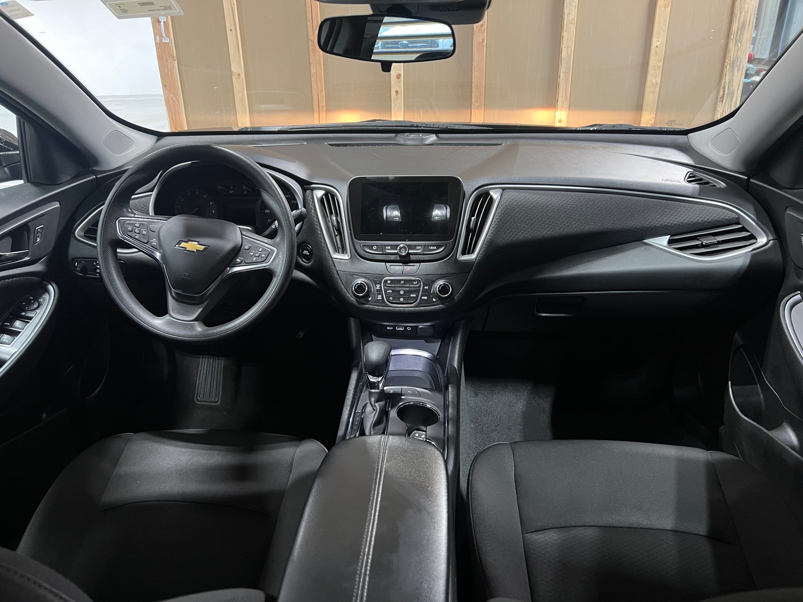 Thumbnail: 2024 Chevrolet Malibu - 3