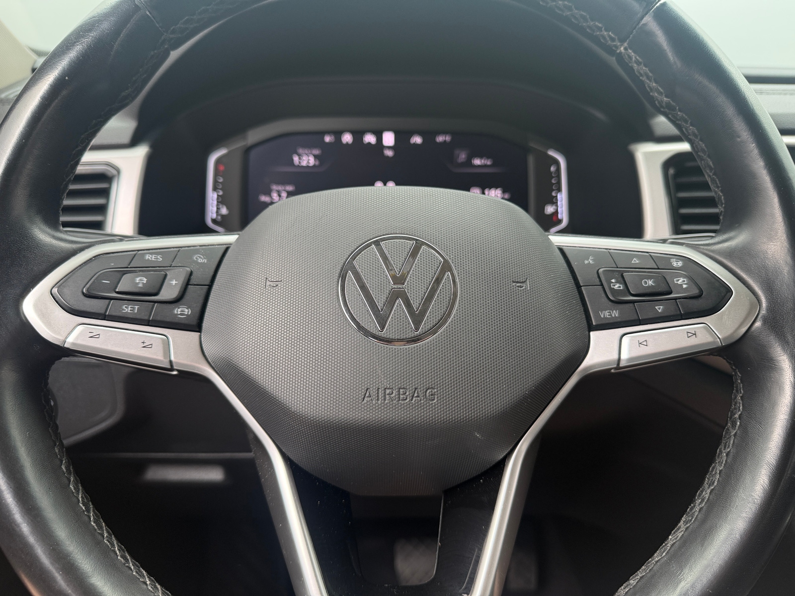 Thumbnail: 2021 Volkswagen Atlas - 4