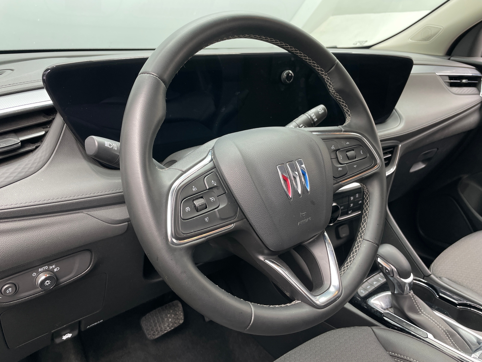 Thumbnail: 2025 Buick Encore GX - 4