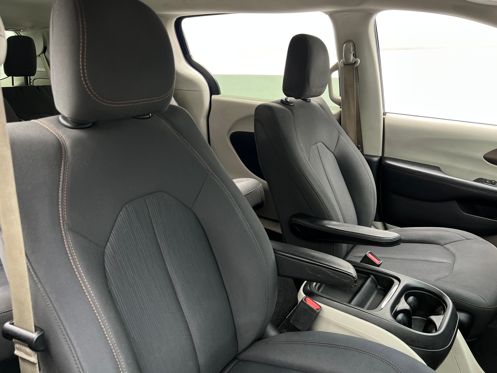 Thumbnail: 2019 Chrysler Pacifica - 2