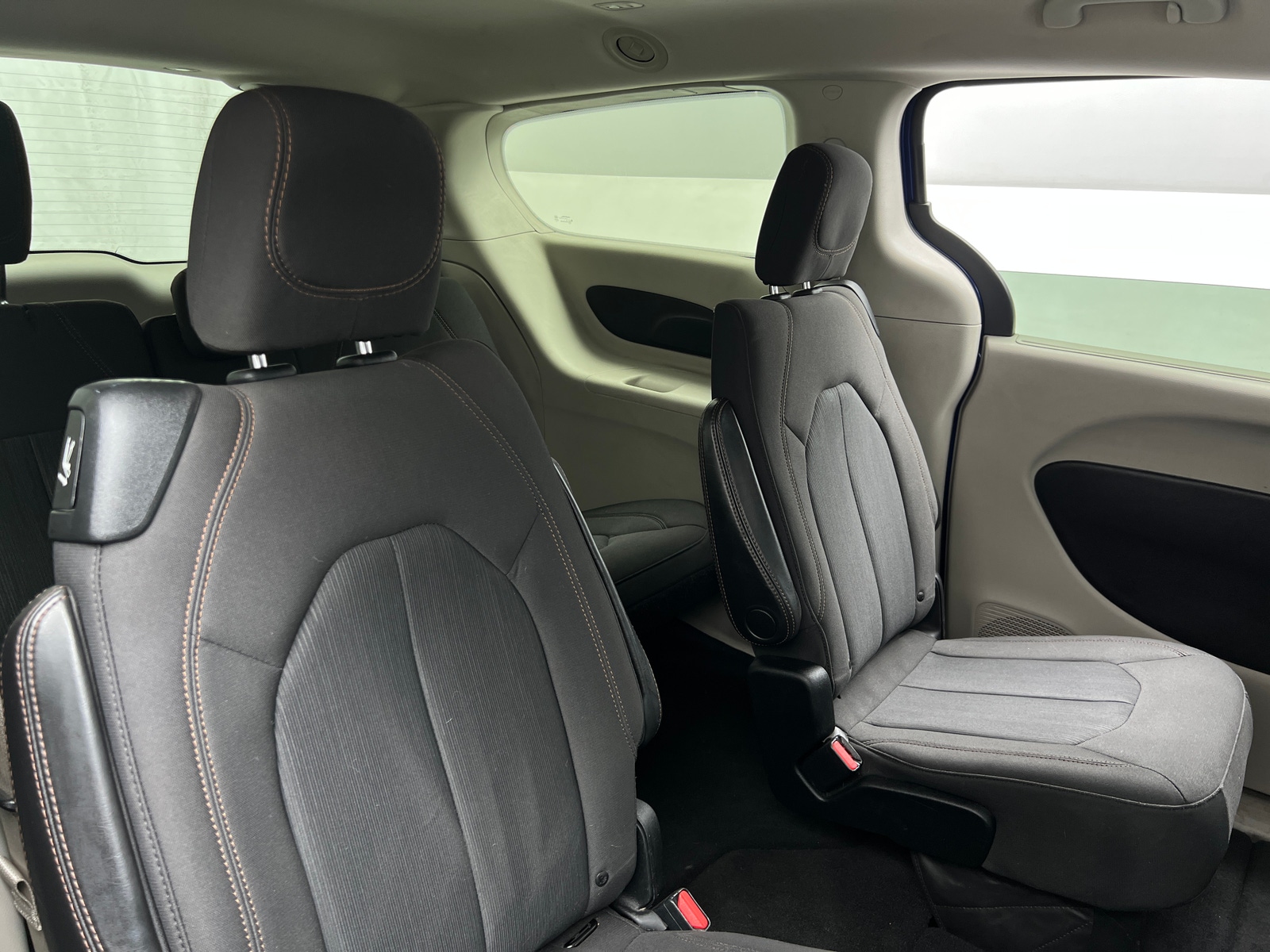 Thumbnail: 2019 Chrysler Pacifica - 6