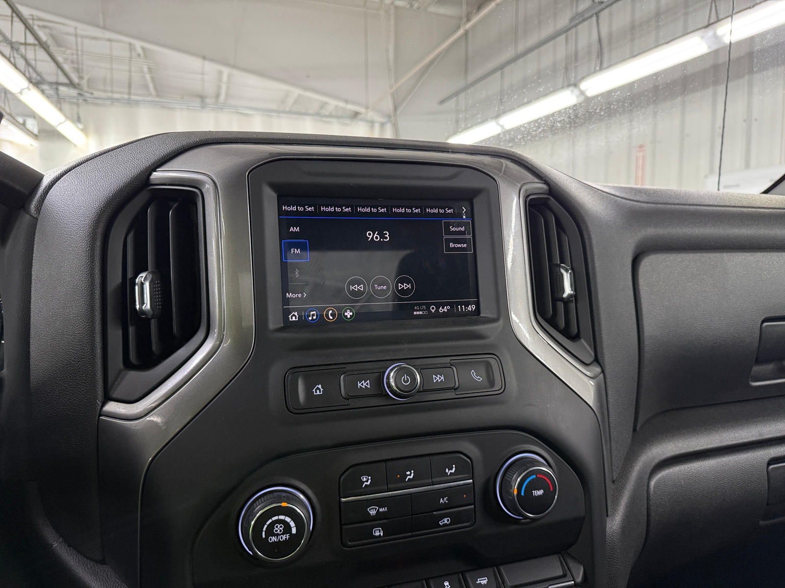 Thumbnail: 2025 Chevrolet Silverado 1500 - 4