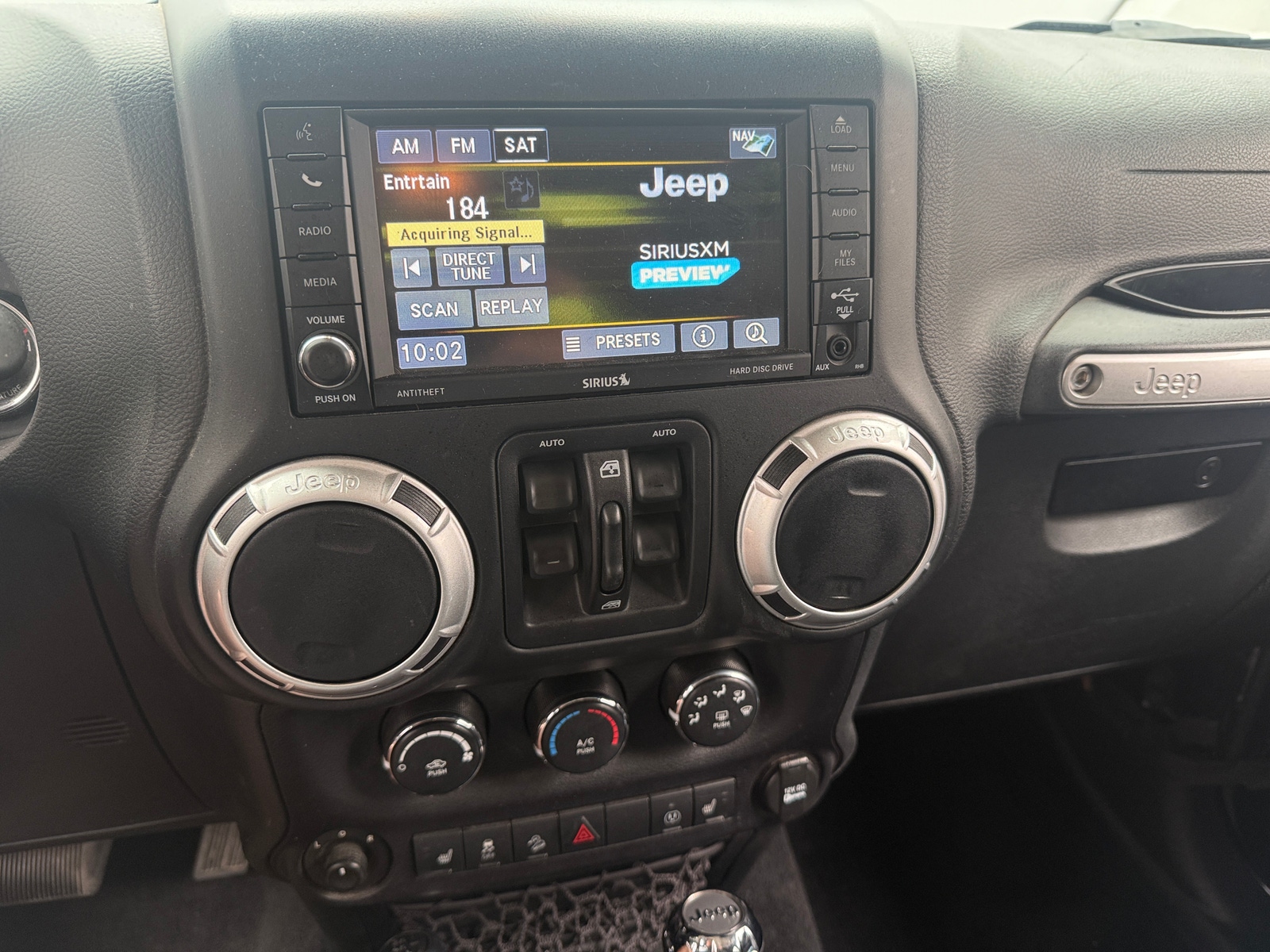 Thumbnail: 2016 Jeep Wrangler - 3