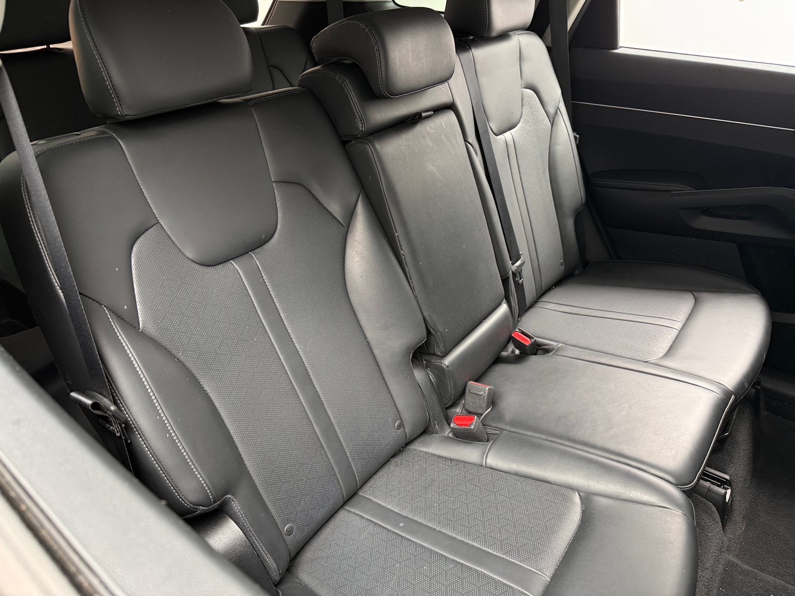 Thumbnail: 2023 Kia Sorento - 5