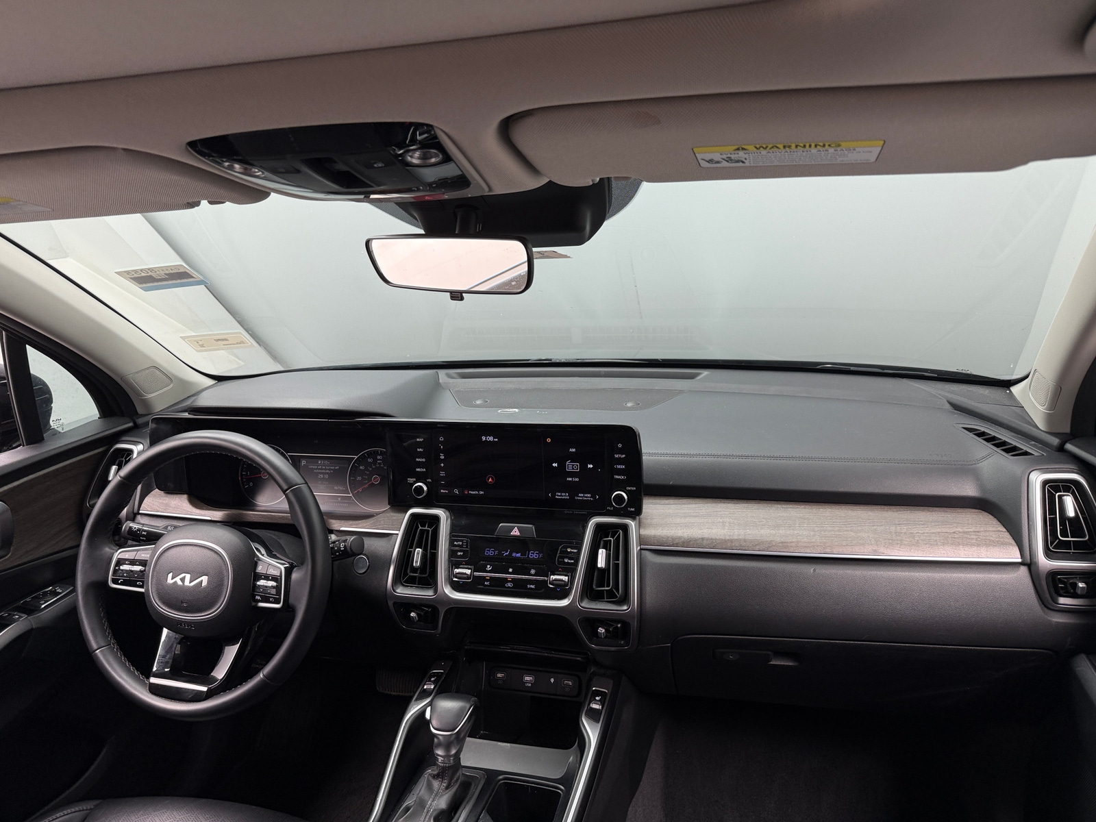 Thumbnail: 2023 Kia Sorento - 2