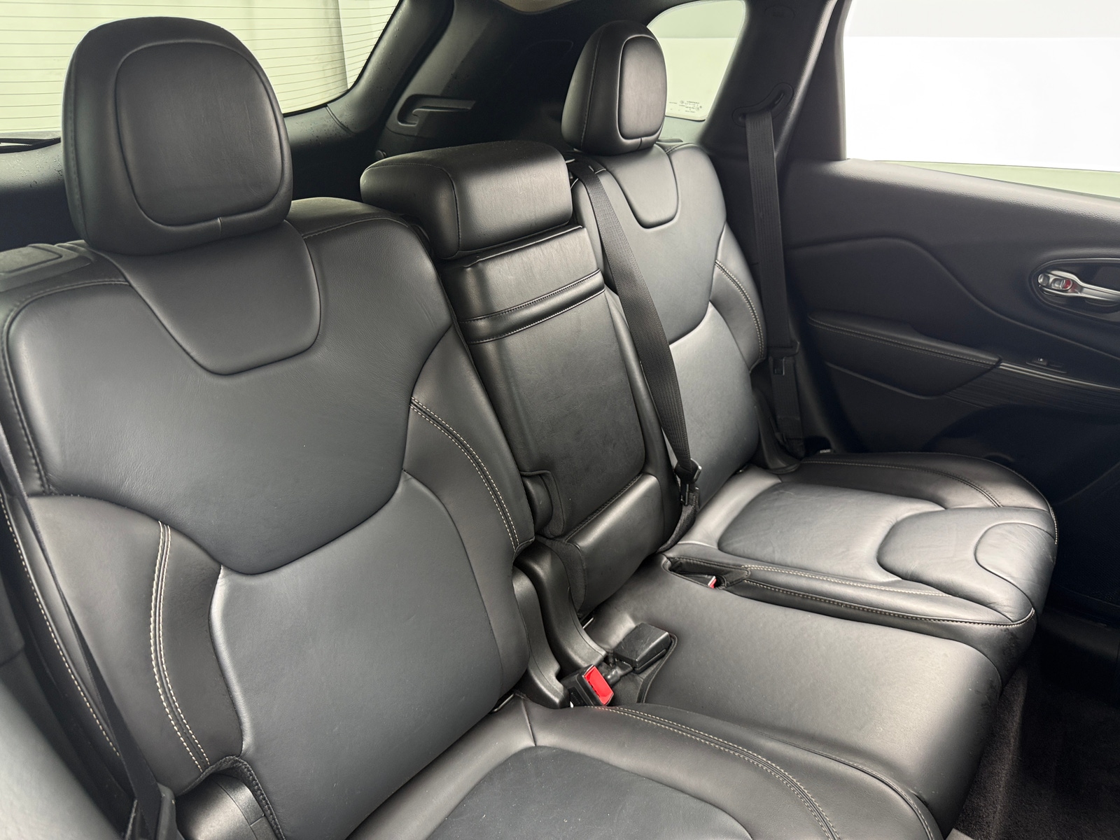 Thumbnail: 2016 Jeep Cherokee - 5