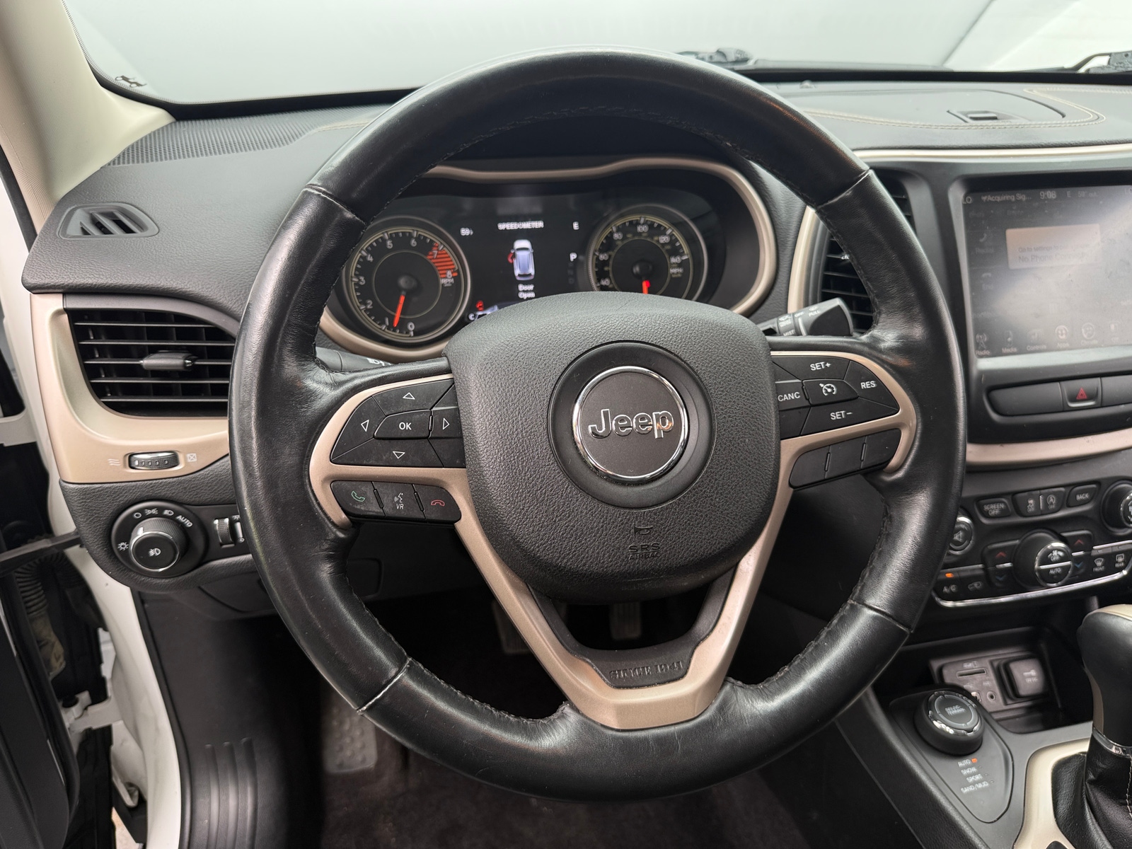 Thumbnail: 2016 Jeep Cherokee - 4