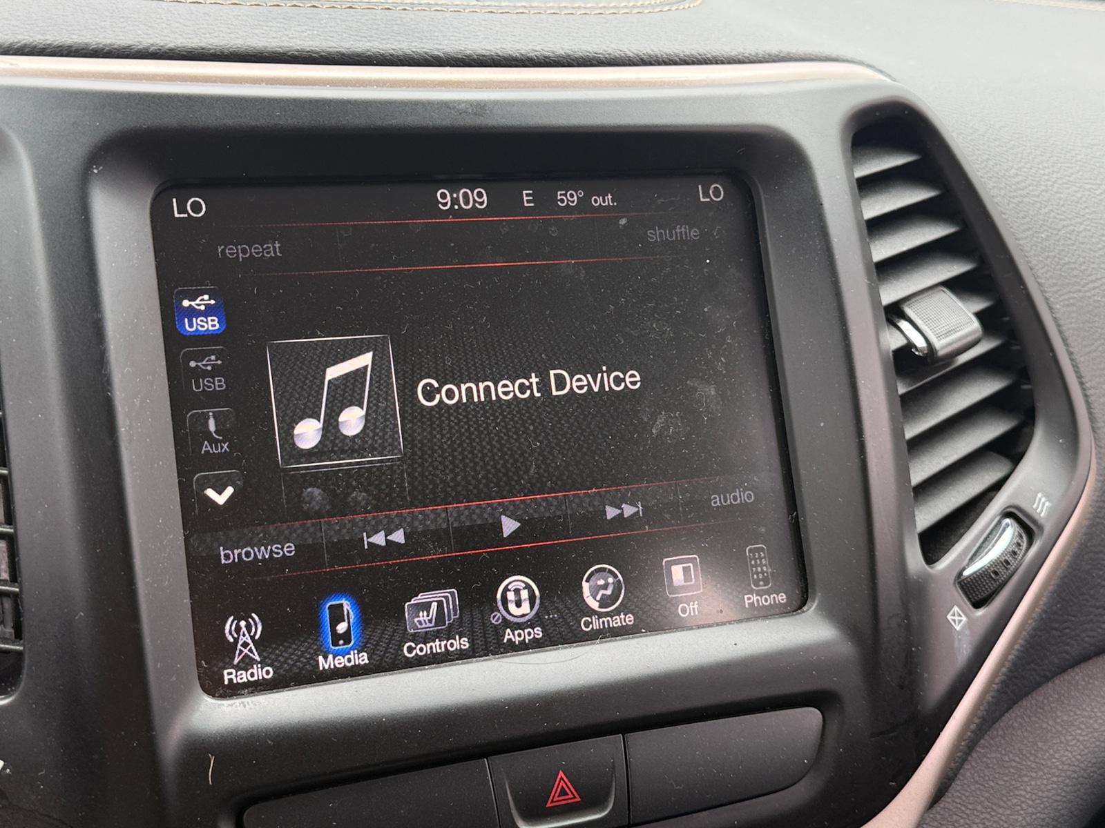 Thumbnail: 2016 Jeep Cherokee - 3