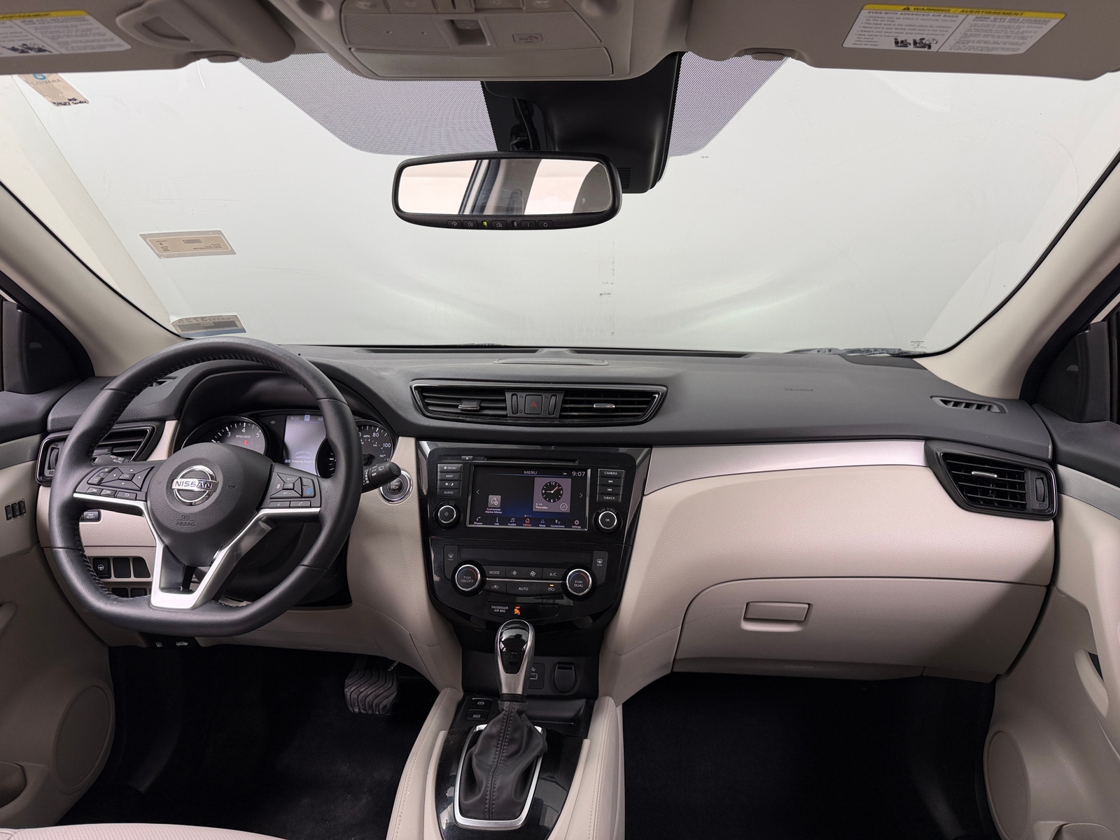 Thumbnail: 2020 Nissan Rogue Sport - 2
