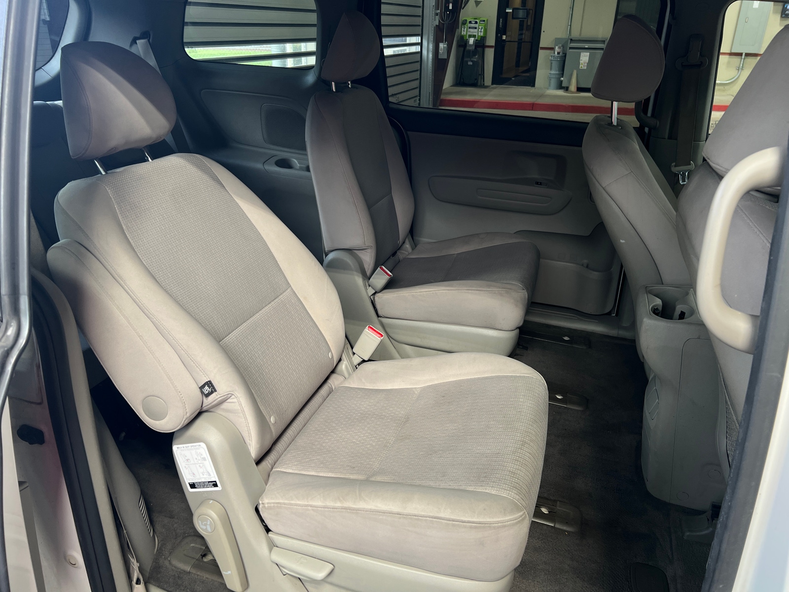 Thumbnail: 2017 Kia Sedona - 6