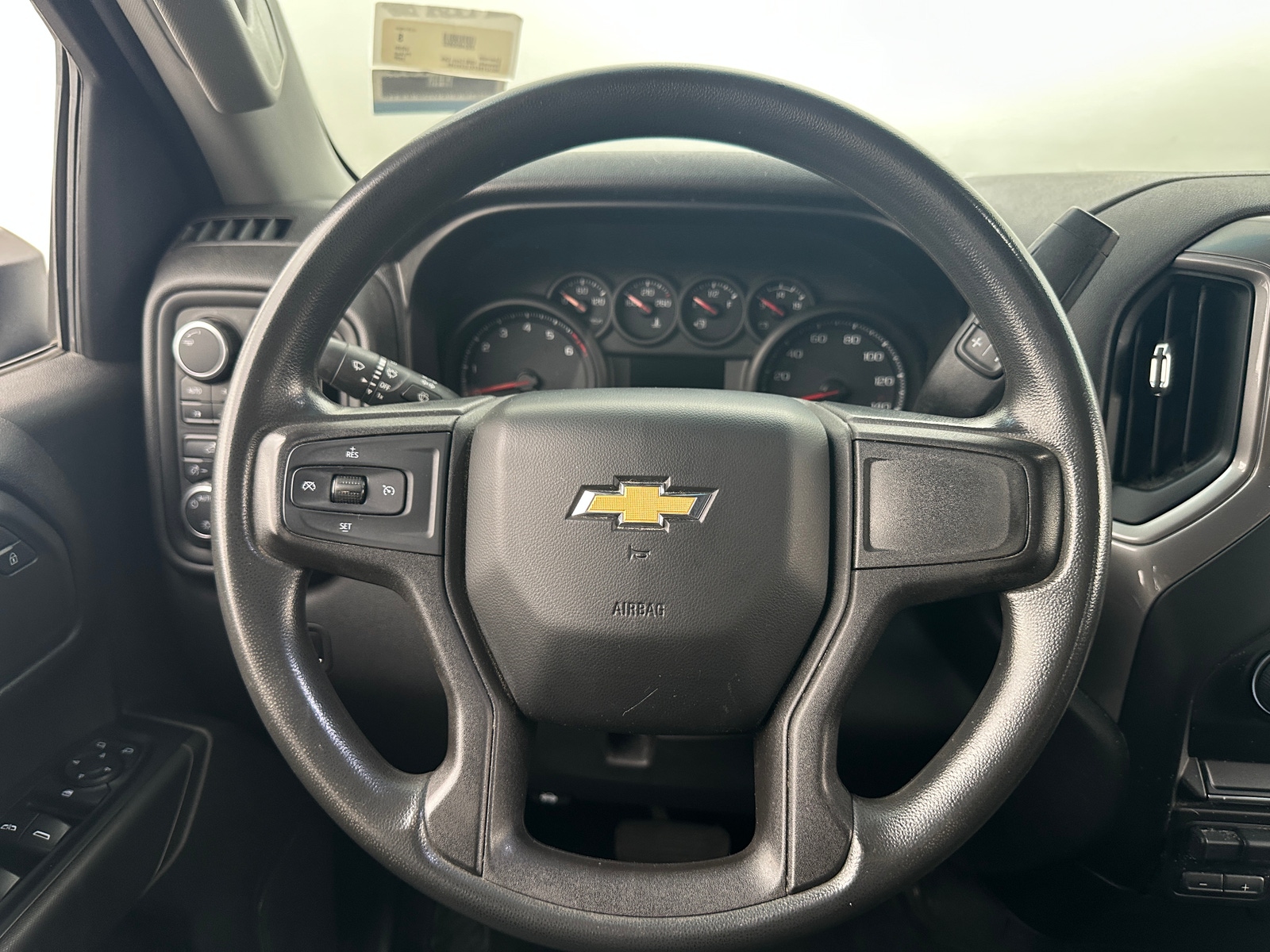 Thumbnail: 2020 Chevrolet Silverado 1500 - 5