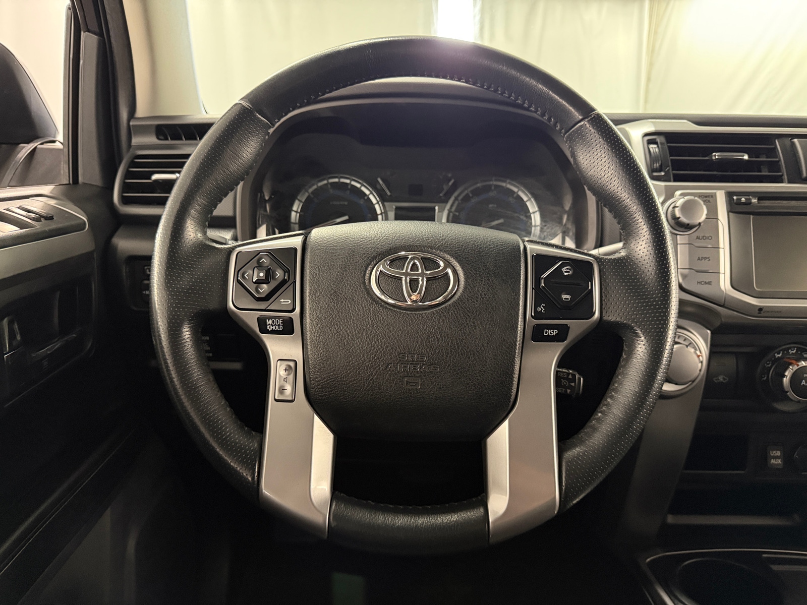 Thumbnail: 2016 Toyota 4Runner - 5