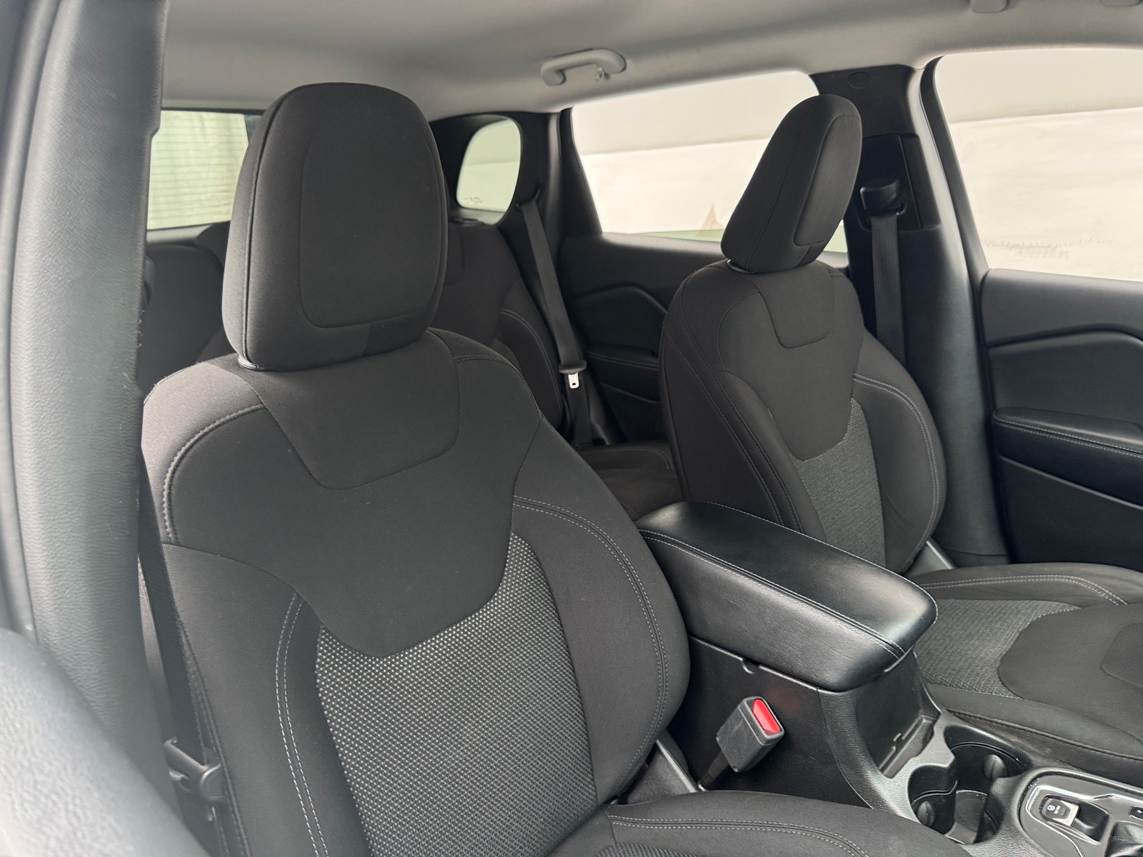 Thumbnail: 2019 Jeep Cherokee - 2