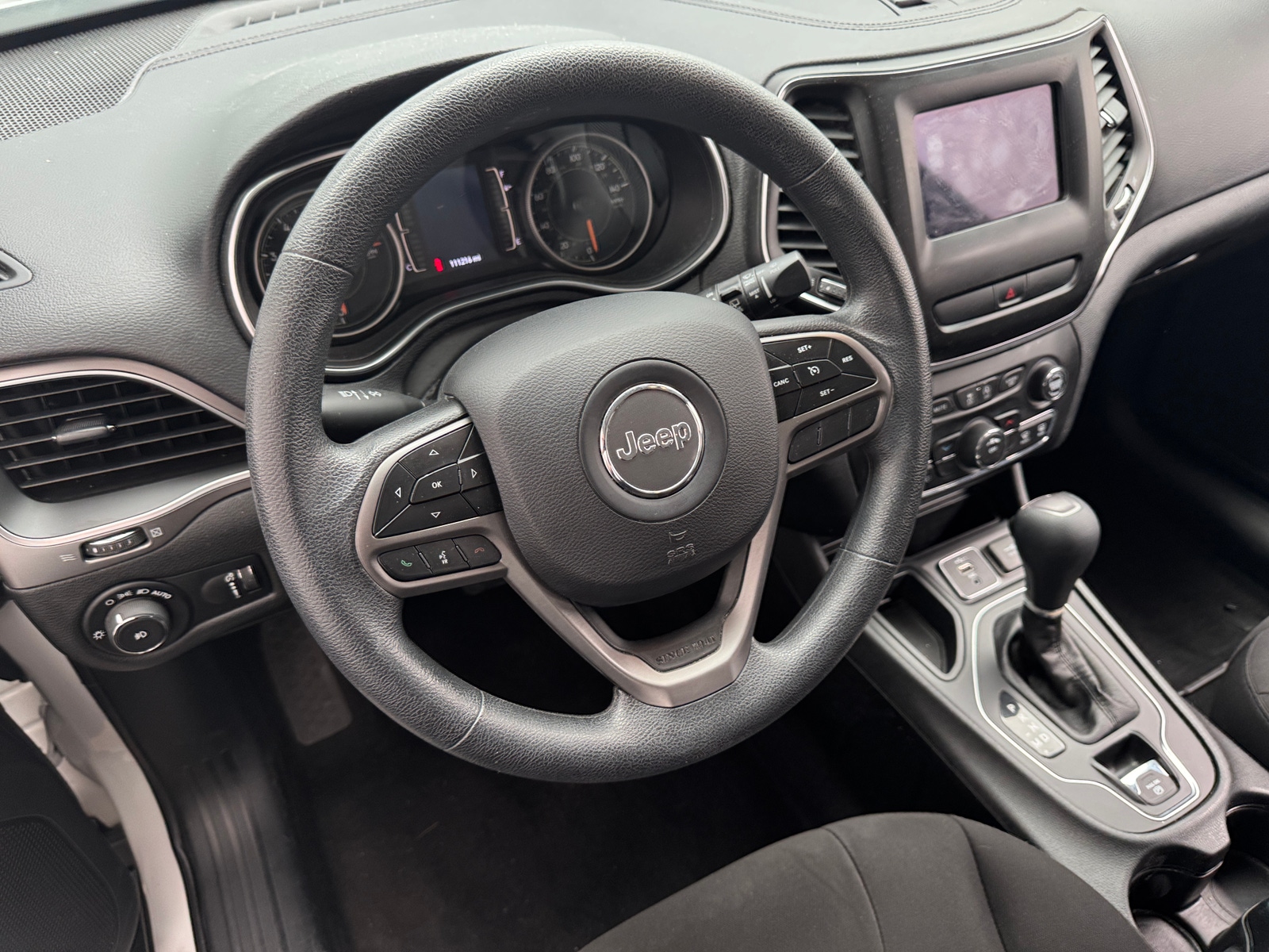 Thumbnail: 2019 Jeep Cherokee - 5