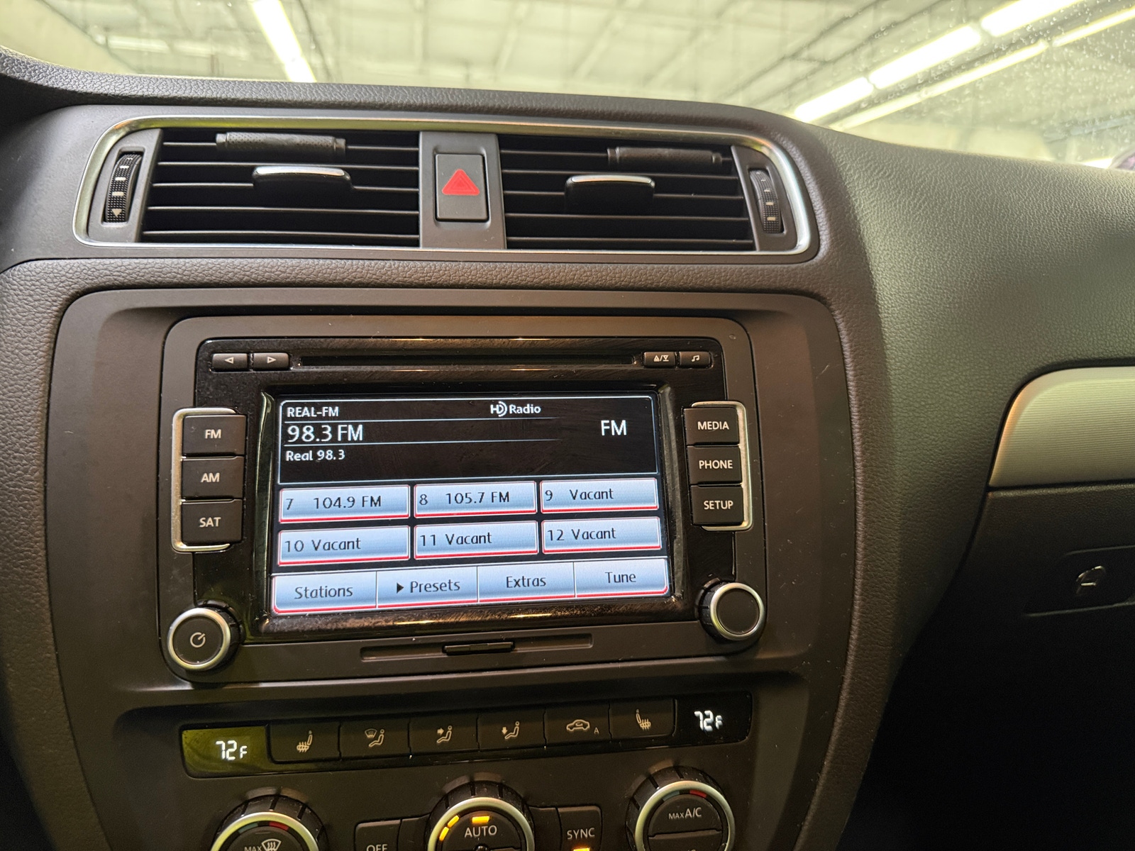 Thumbnail: 2013 Volkswagen Jetta - 4