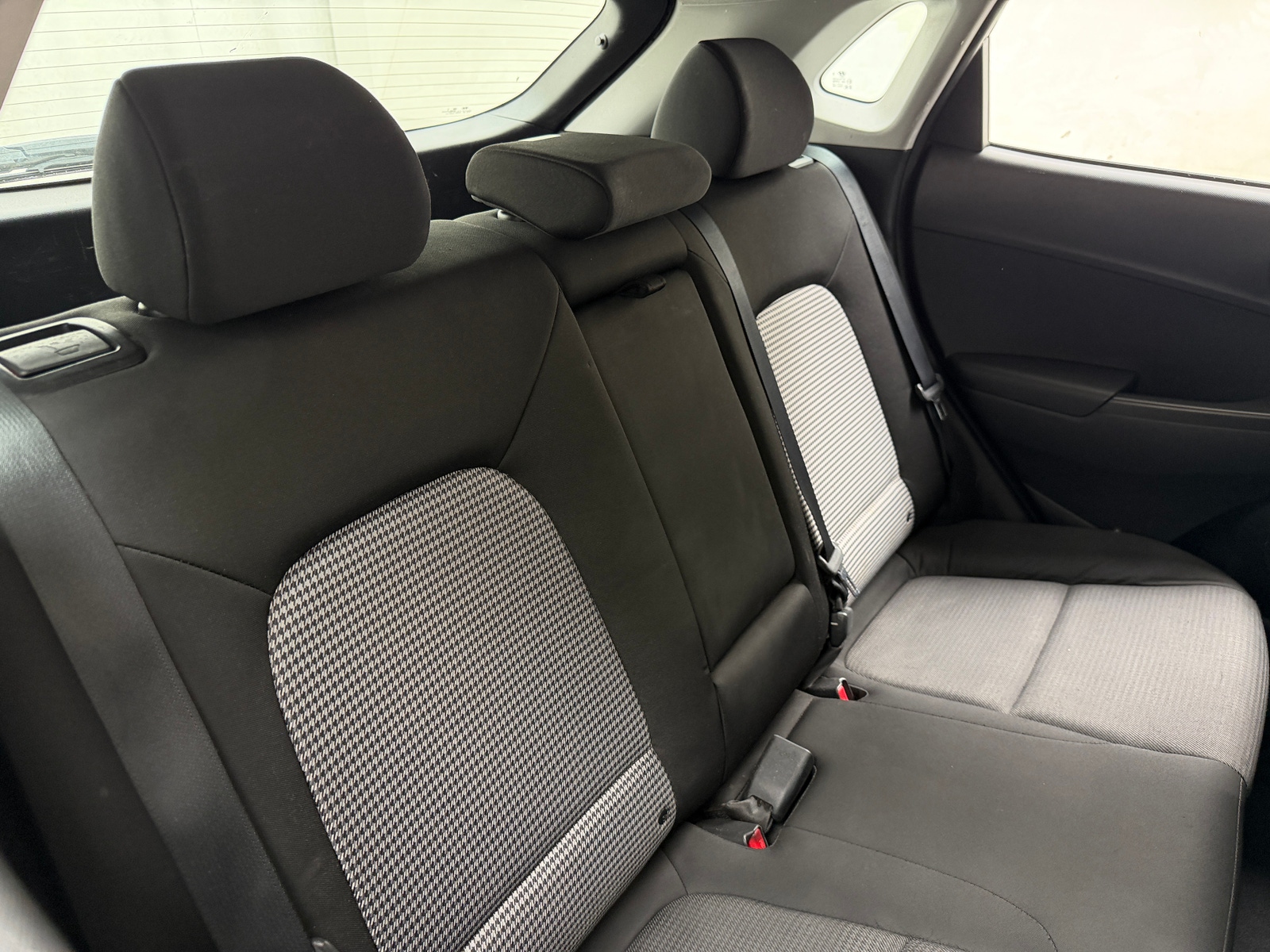 Thumbnail: 2020 Hyundai Kona - 6