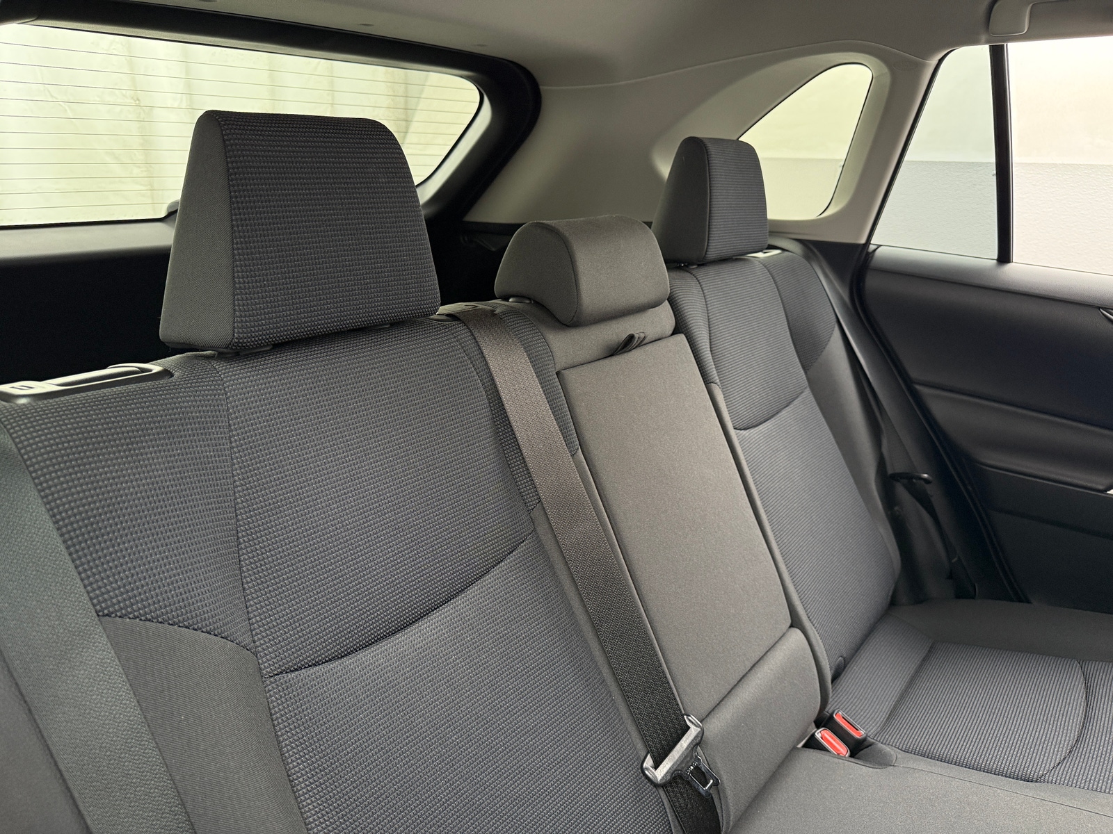 Thumbnail: 2021 Toyota RAV4 - 6