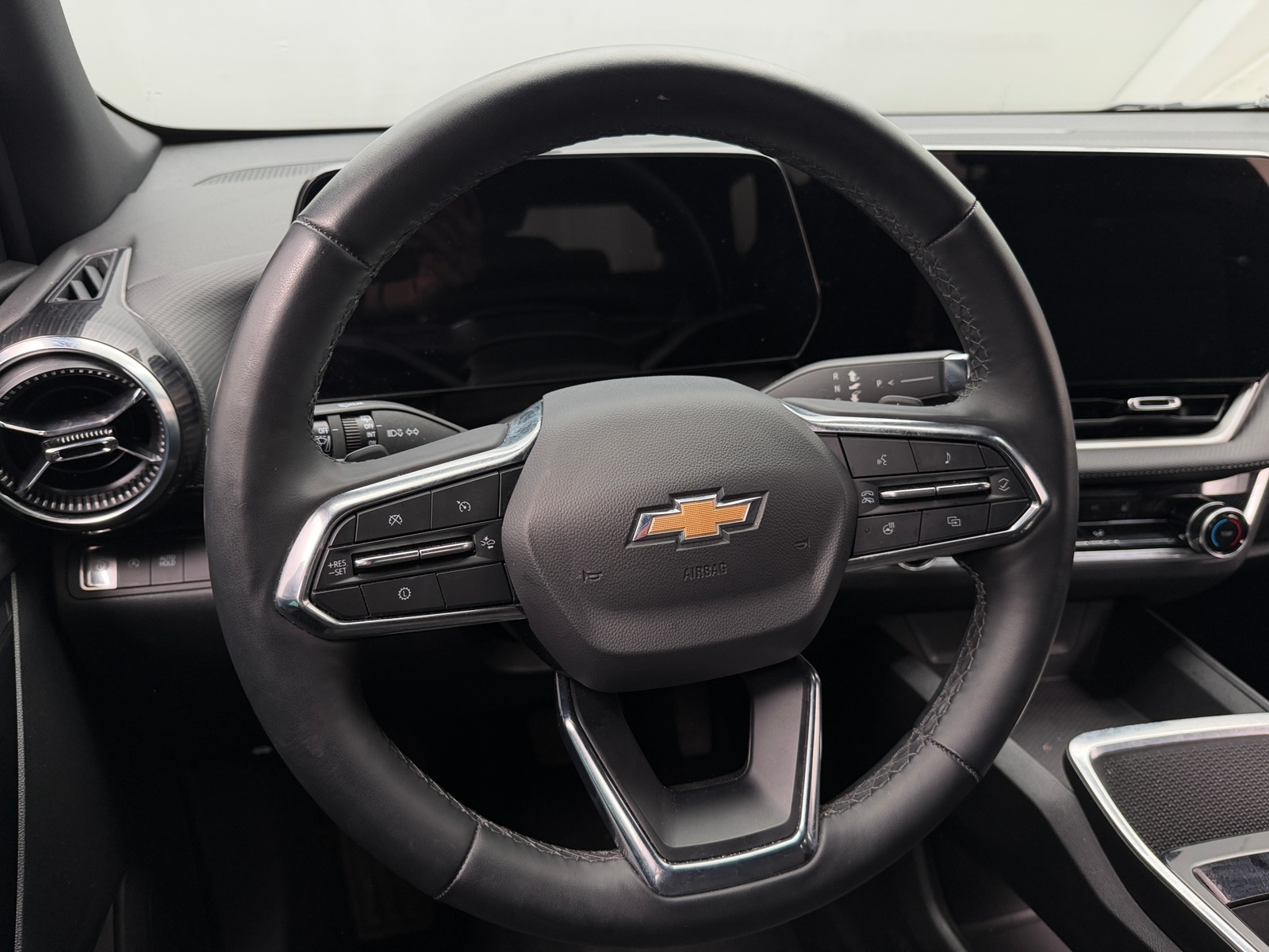 Thumbnail: 2025 Chevrolet Equinox - 5