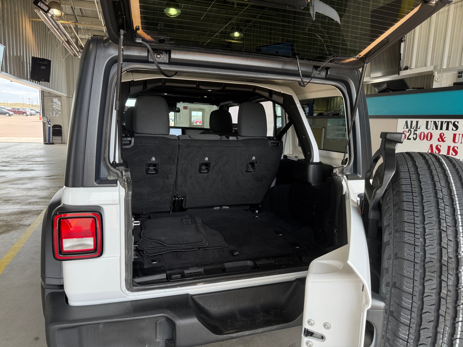 Thumbnail: 2025 Jeep Wrangler - 7
