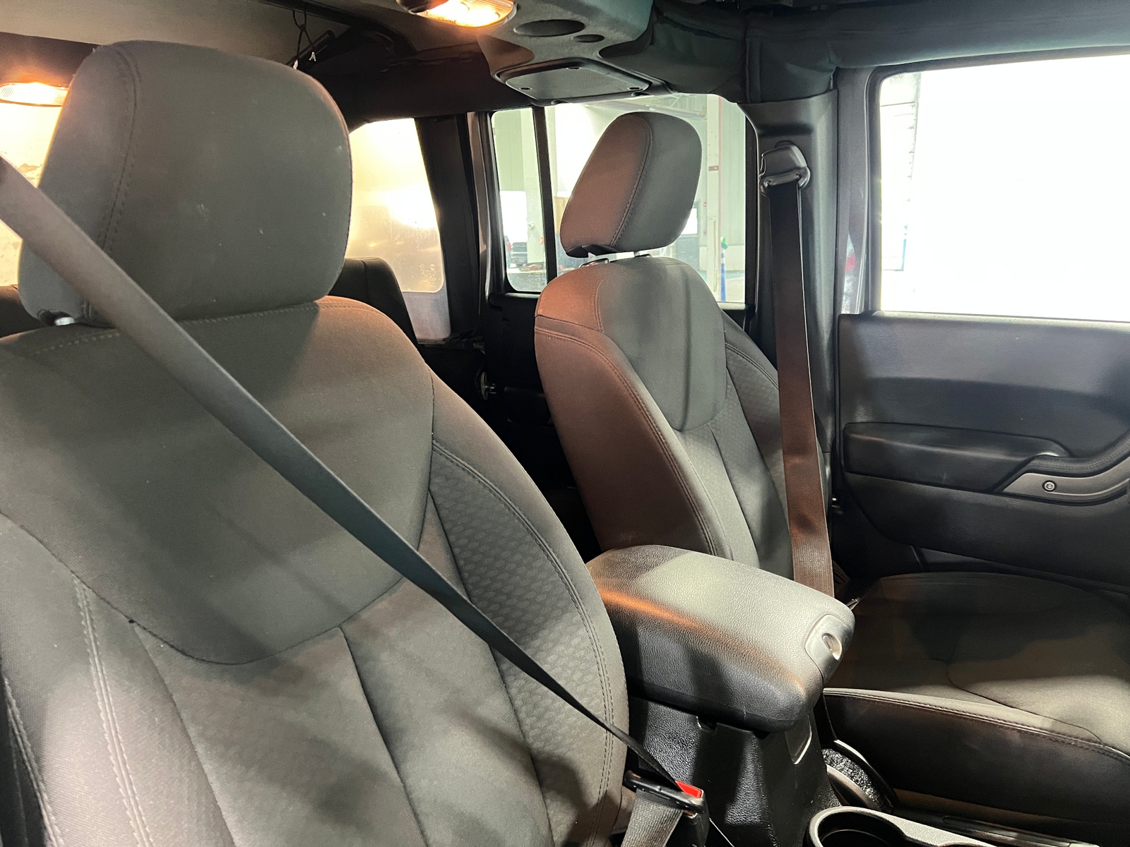 Thumbnail: 2016 Jeep Wrangler - 2