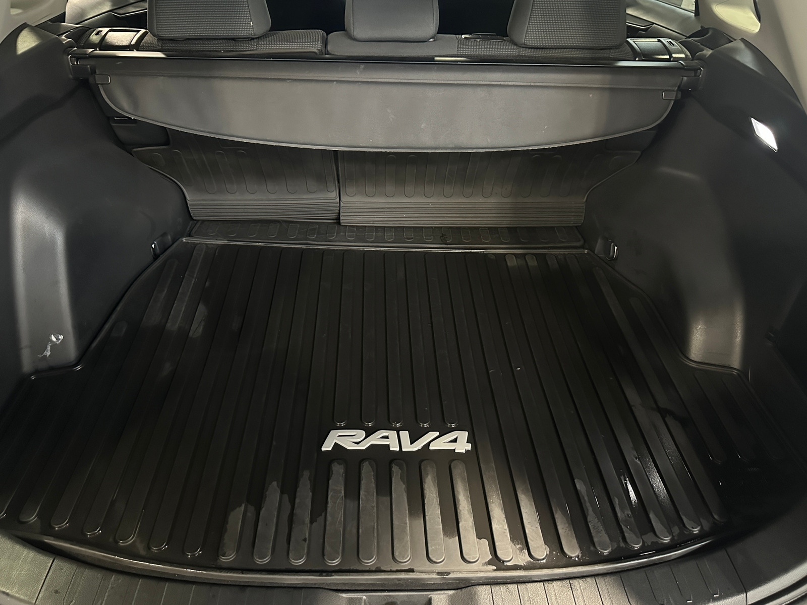 Thumbnail: 2024 Toyota RAV4 - 7