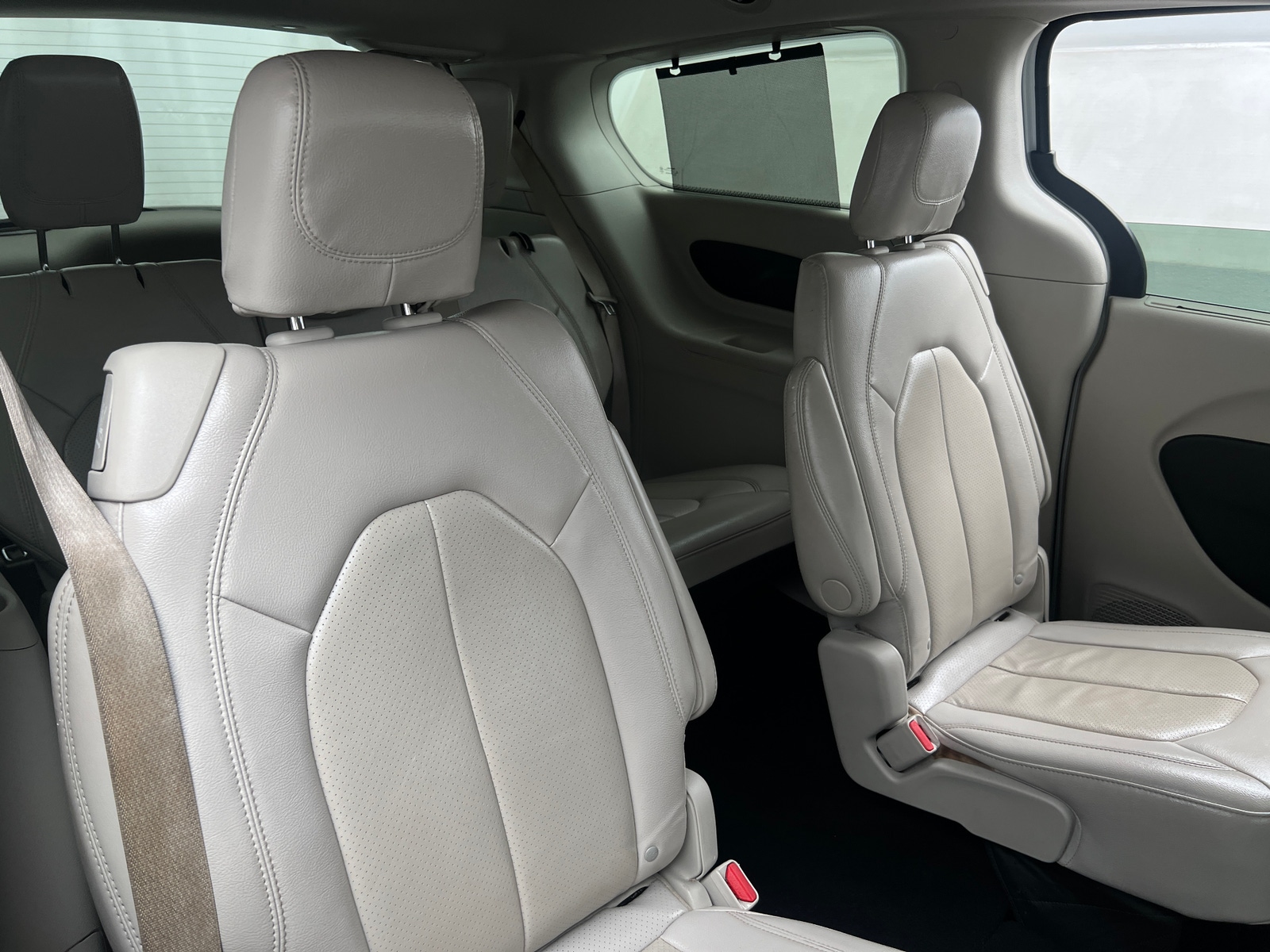 Thumbnail: 2021 Chrysler Pacifica - 5