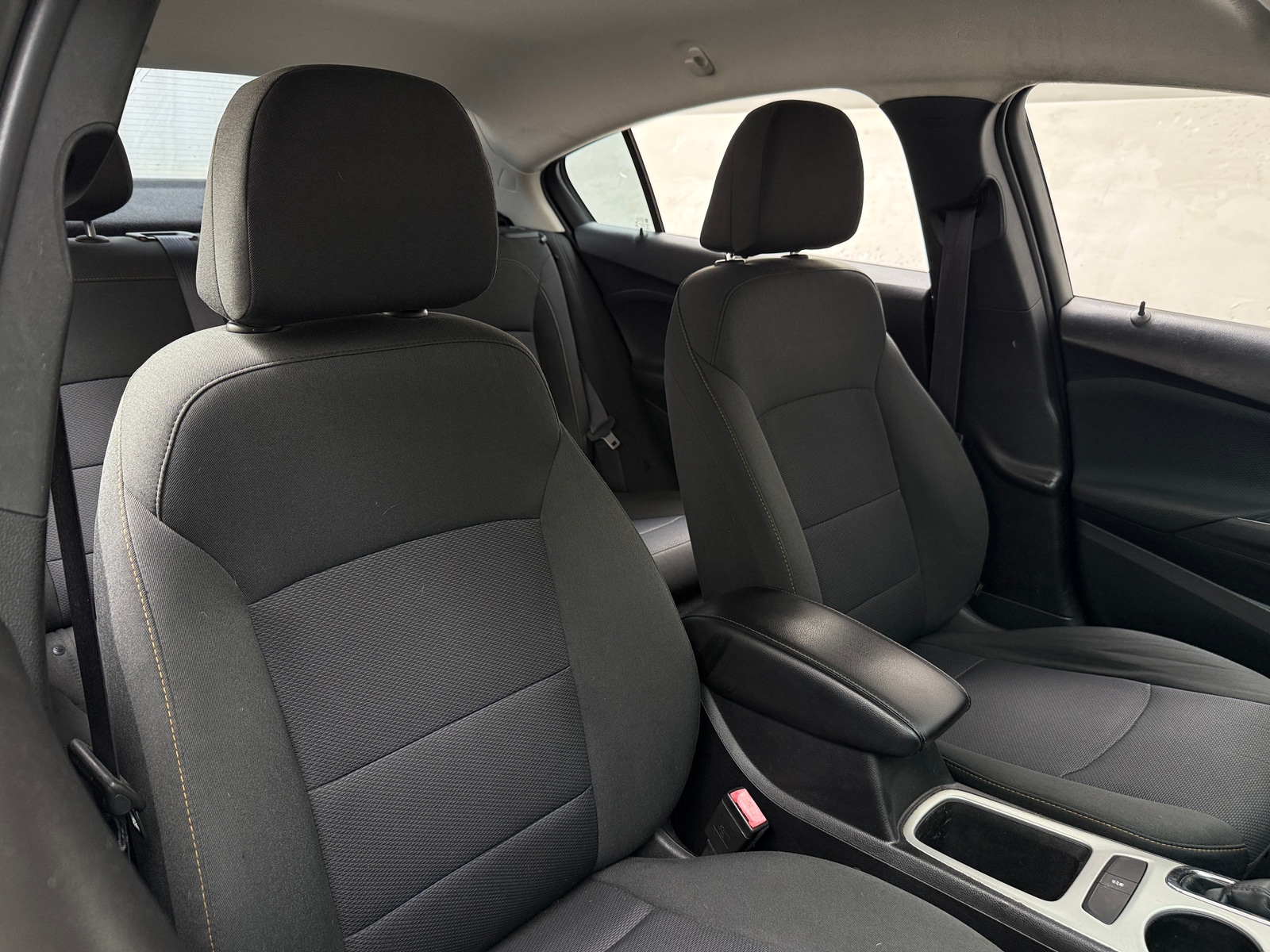 Thumbnail: 2016 Chevrolet Cruze - 2
