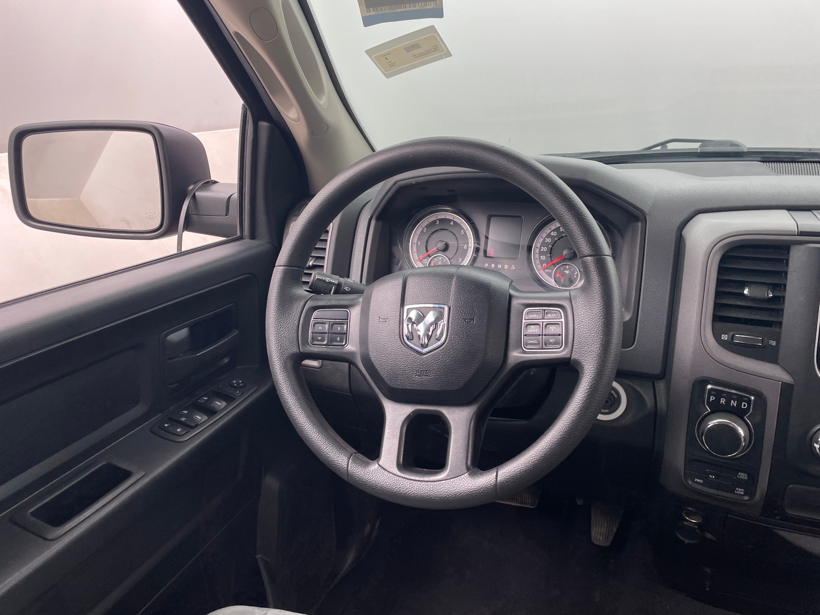 Thumbnail: 2019 RAM 1500 Classic - 5